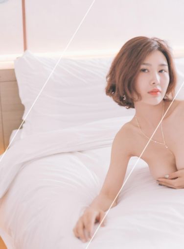 Sexy闫盼盼2018年7月最新写真《裸心》 [59P]