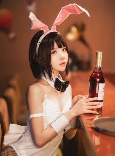 萝莉风COS 桜桃喵 – 加藤惠系列之兔女郎 [29P]