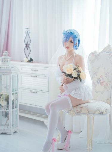 [Cosplay]面饼仙儿 - 花嫁蕾姆[27P]