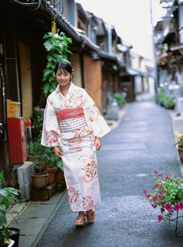 [YS Web套图] 2006.09 Vol.176 Kaho 夏帆 中学生最后の夏休み、思い出いっぱ05!!-UNDERAGE![36P]