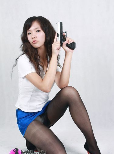 [炫彩摄影沙龙]20100106_NIKI_警装诱惑_01[10P]