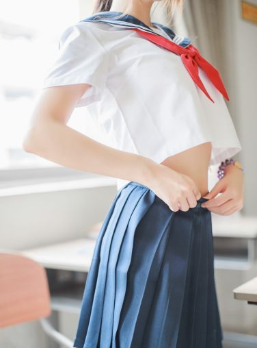 COS美女 疯猫ss – 同桌的水手服 [41P]