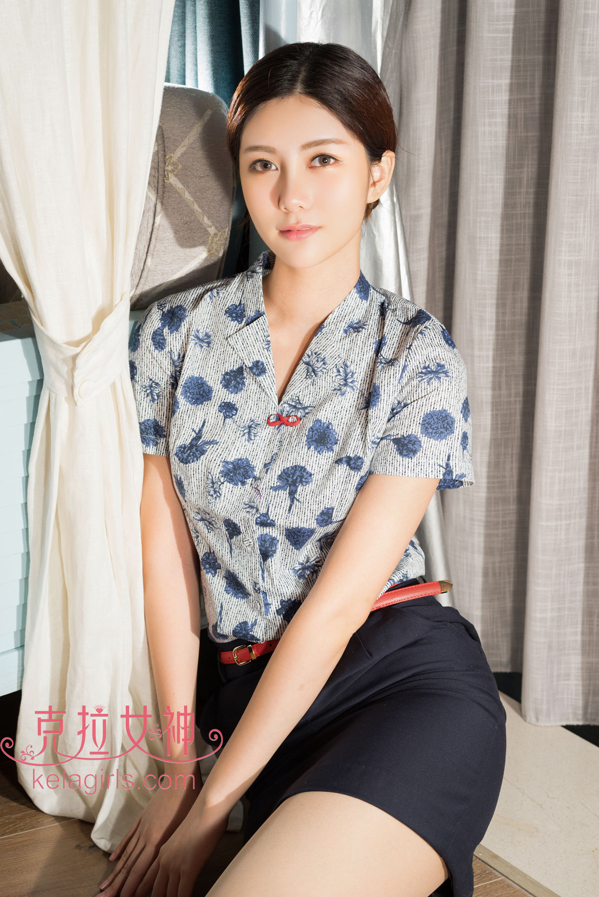 [KeLaGirls]克拉女神 2018.05.20 宋智珍 空姐の丝足 (5).jpg
