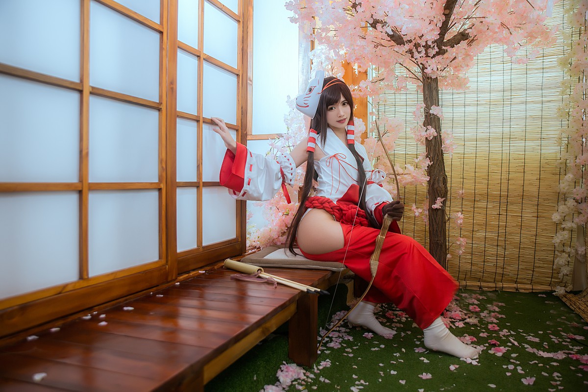 [Cosplay]鳗鱼霏儿 – 巫女[19P]