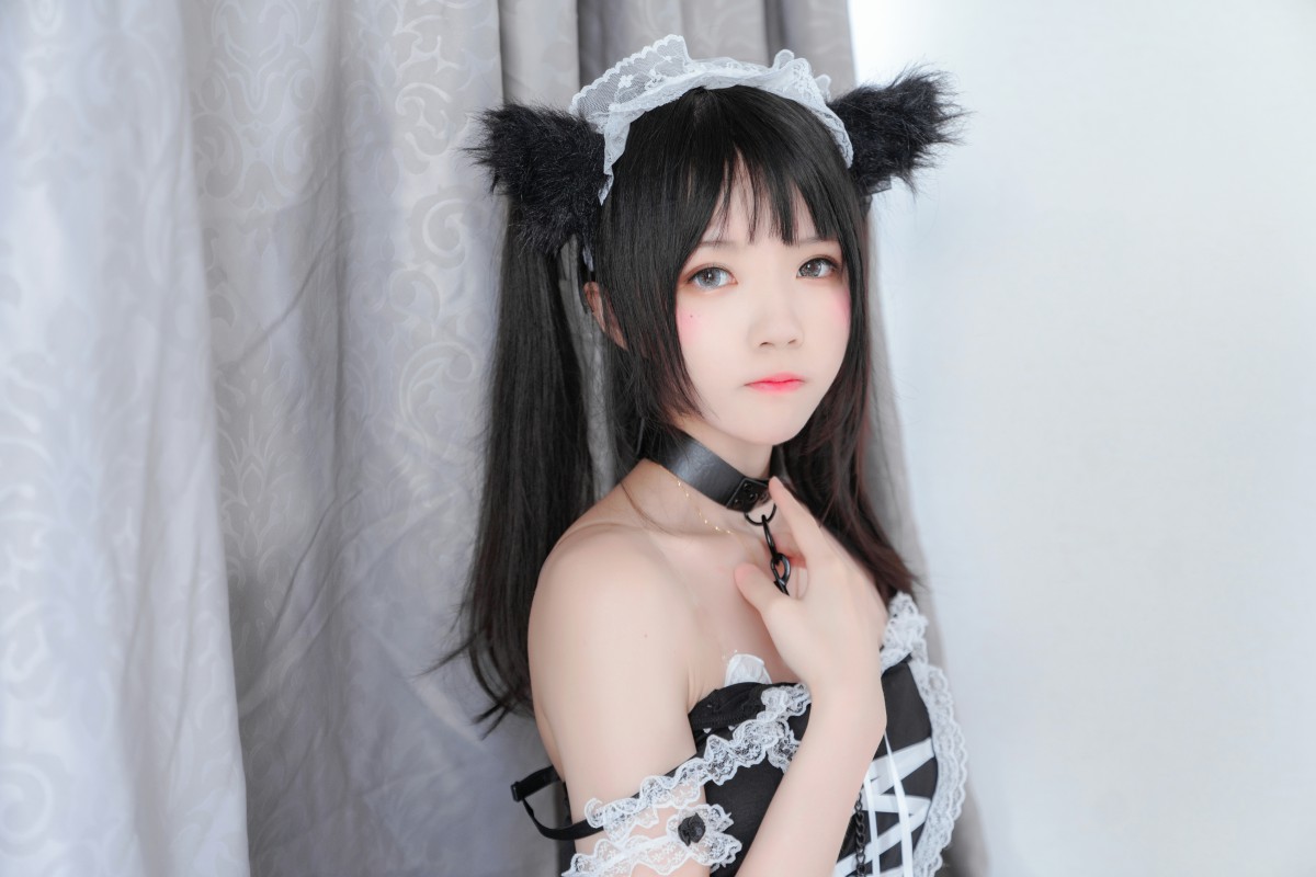 桜桃喵系列写真Vol.029 – 黑猫妹抖