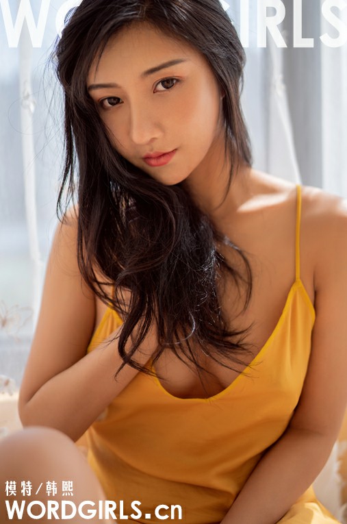 [TouTiao头条女神]2020.04.16 韩熙小狐狸 小鱼的情绪[21P]