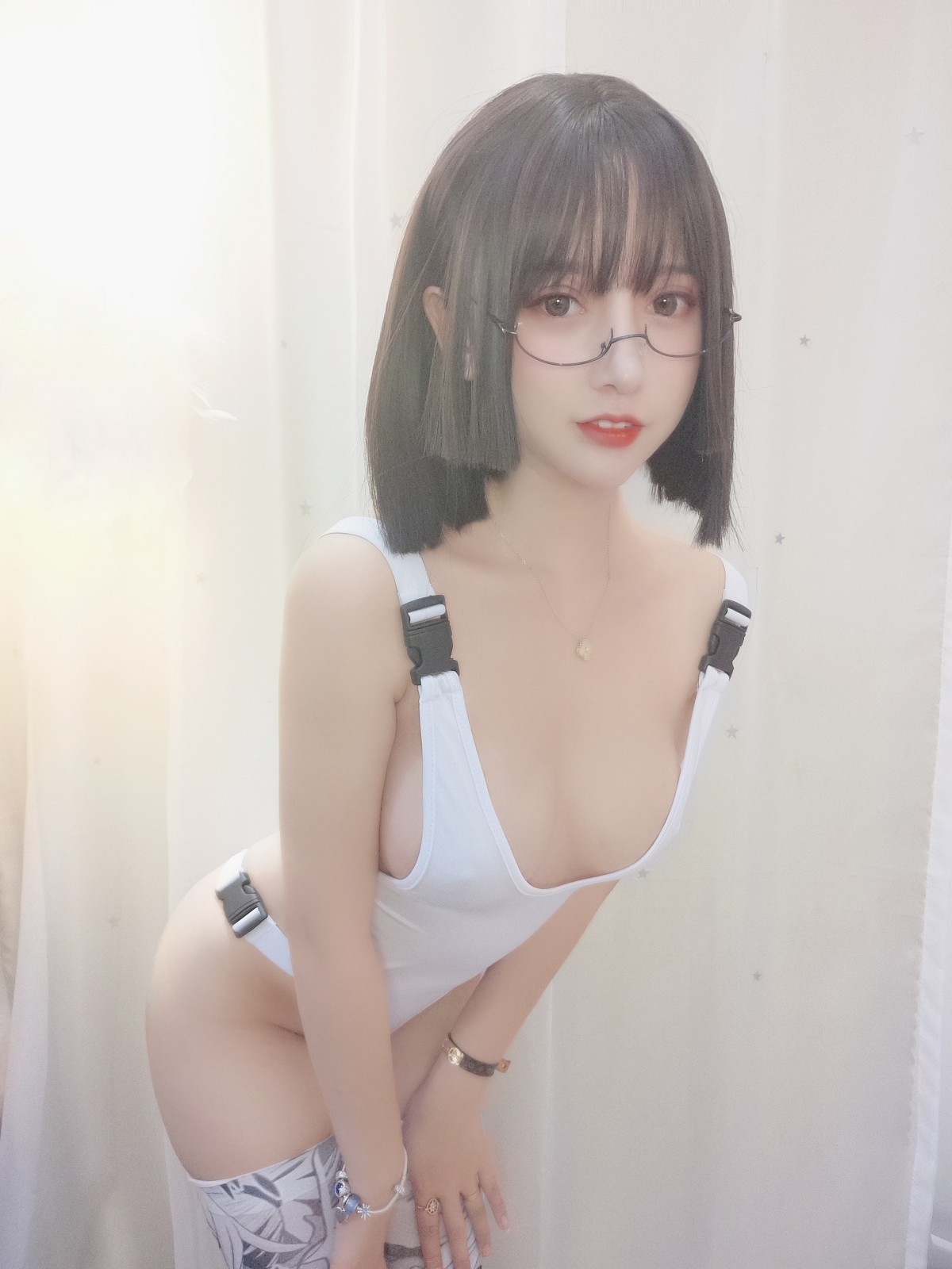 过期米线线喵 – 痛袜 第1张