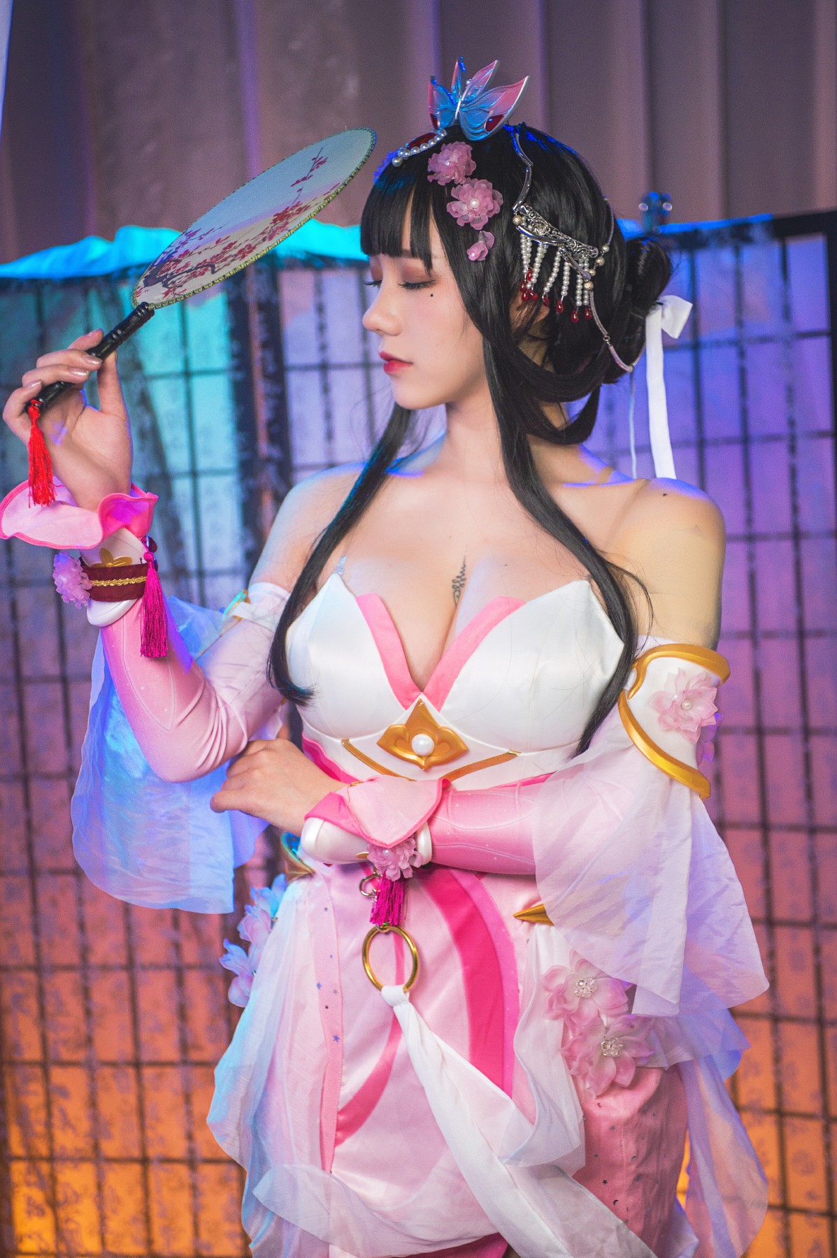 [Cosplay]洛丽塔大哥 - 甄姬 第1张