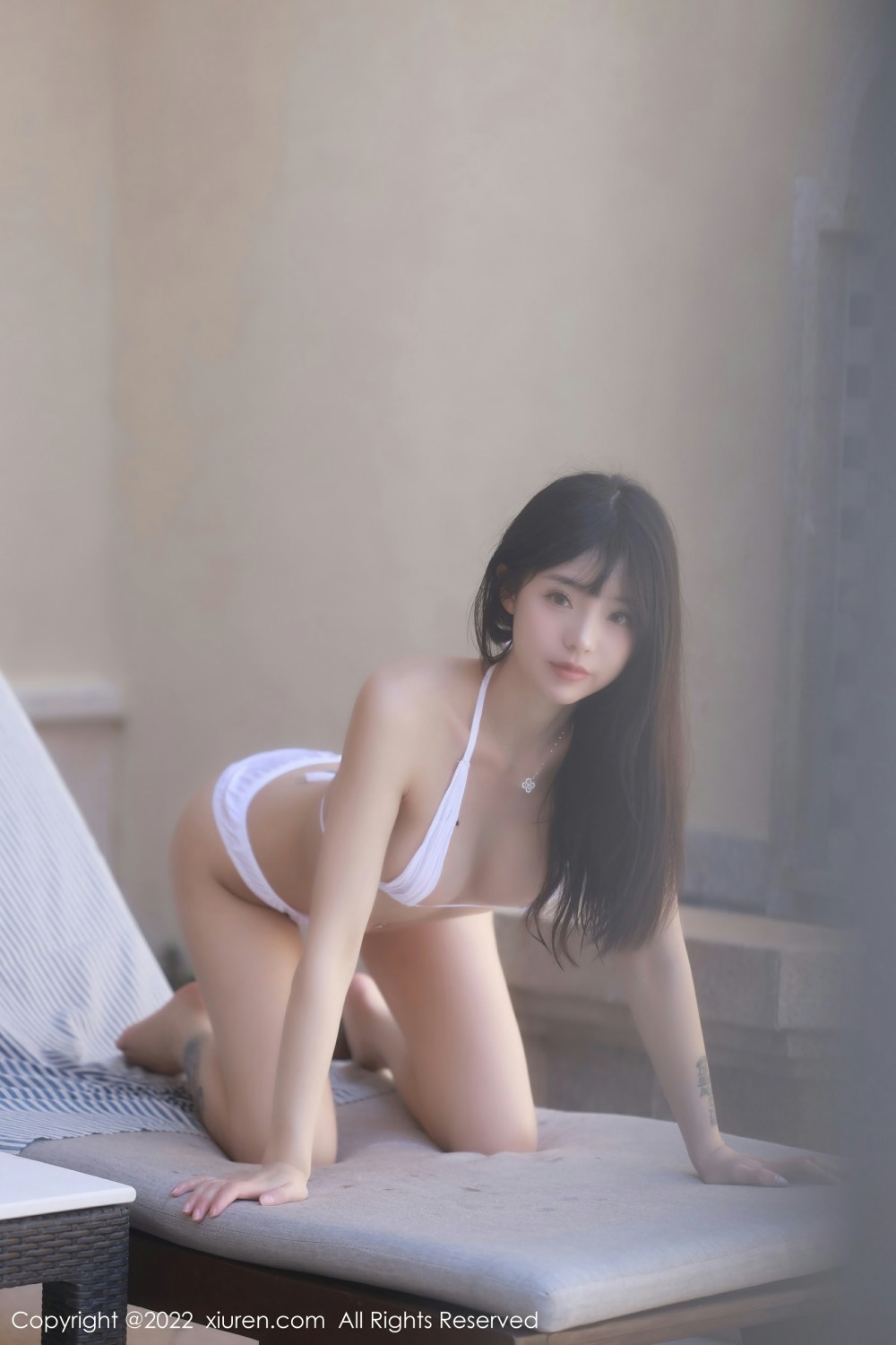 [XiuRen秀人网] 2022.01.17 No.4471 佘贝拉bella 泳池写真 第2张