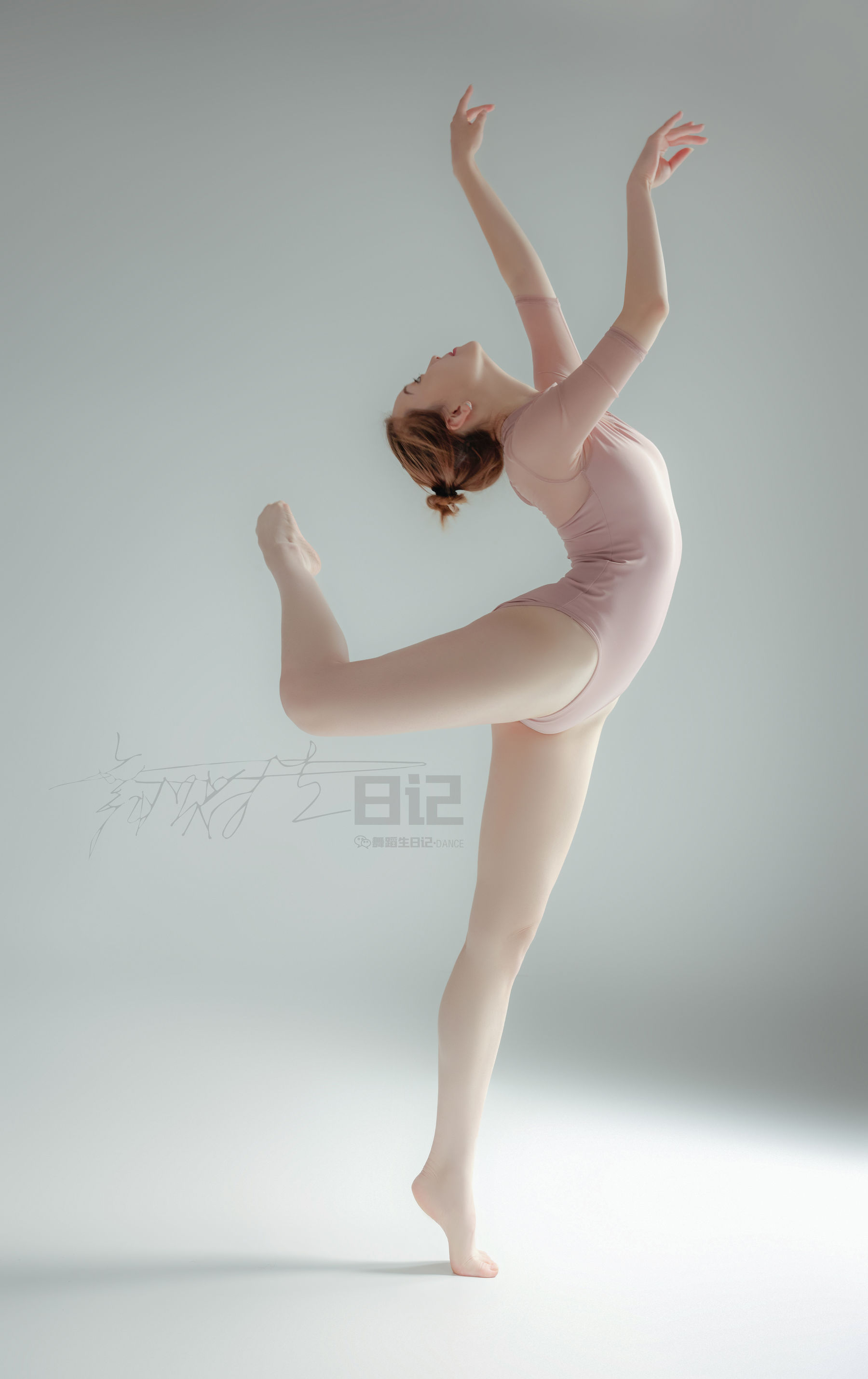 [GALLI嘉丽]舞蹈生日记 072 张雯雯[37P]