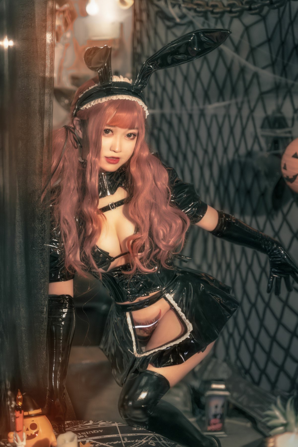 奇行家狗崽(棕桠阿狗崽) - 漆皮兔女仆[33P]