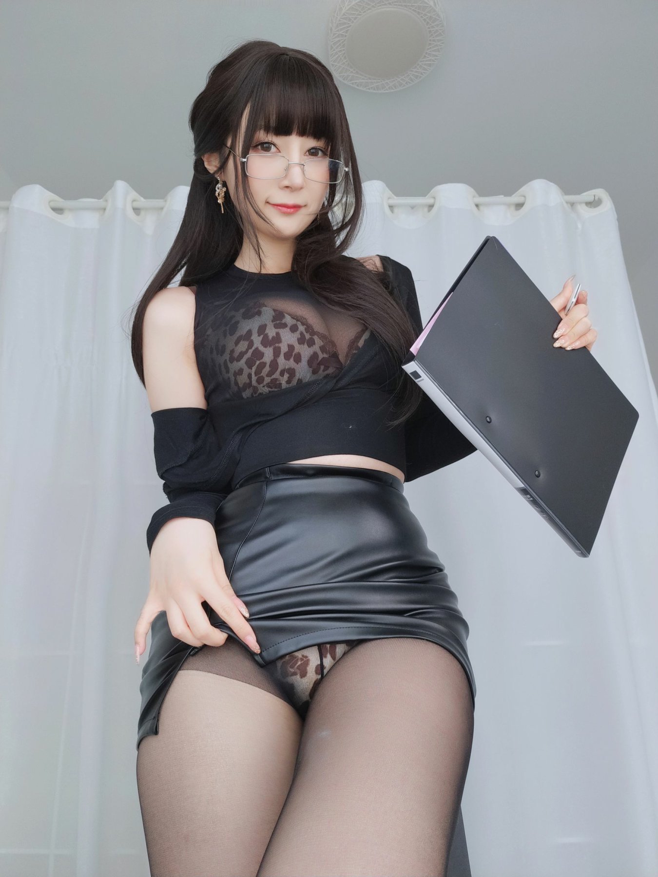 Coser小姐姐白银 - 黒糸女上司の秘密[46P]