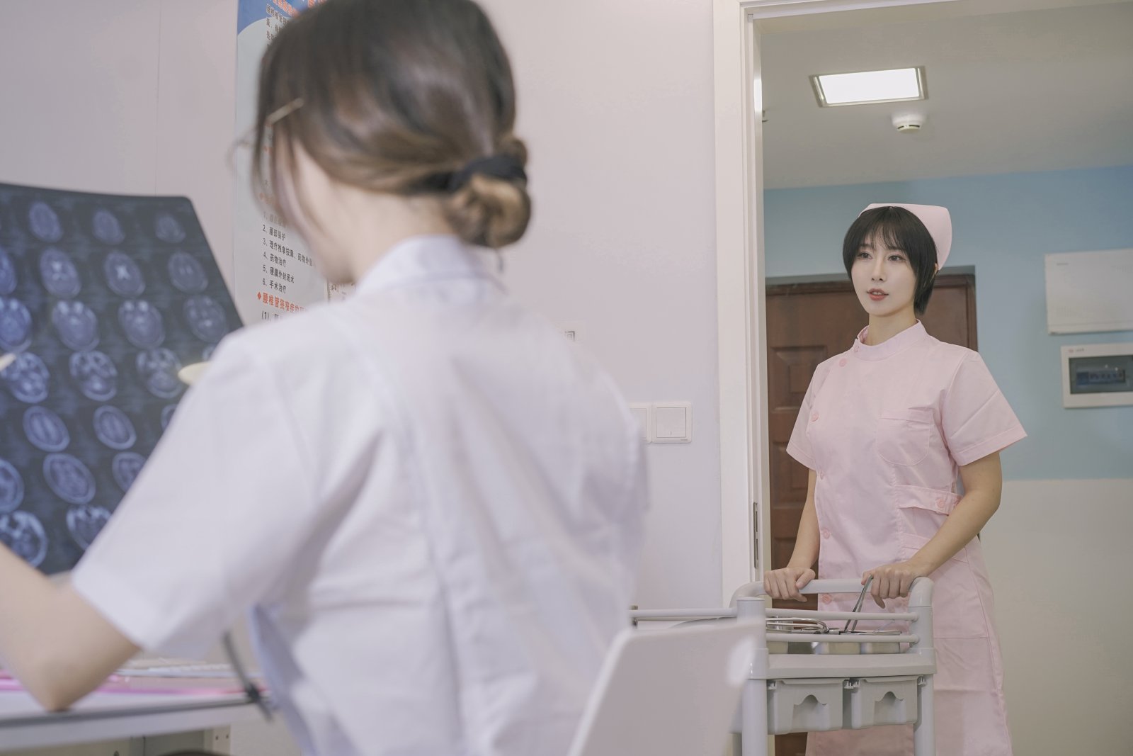 云溪溪 - 奶桃 医护[80P]