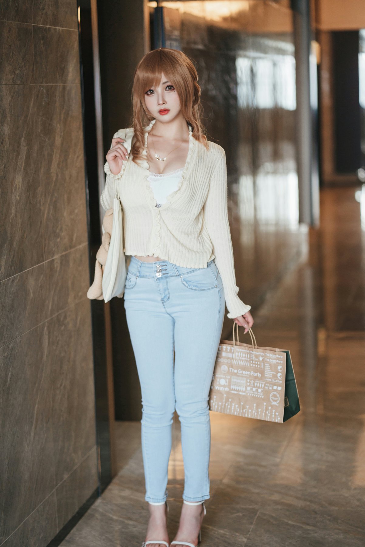 rioko凉凉子 - 兔女郎人妻[30P]