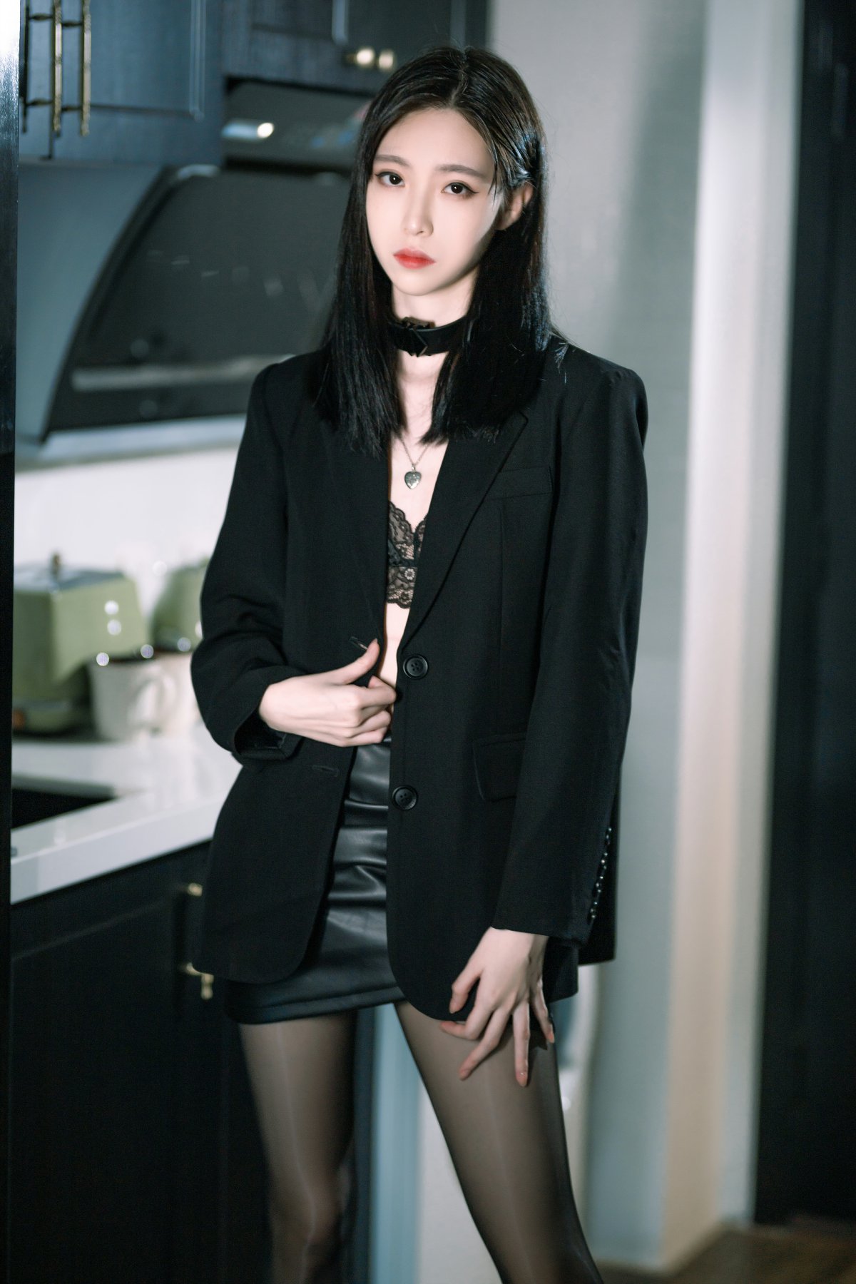 许岚LAN - 黑丝西装[40P]