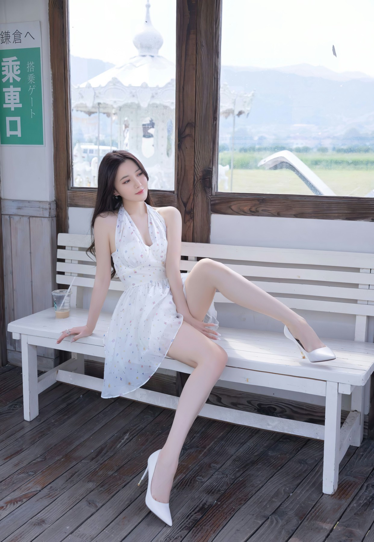 鱼子酱Fish - 内部私购无删减原版写真风吹过想你的车站[120P]