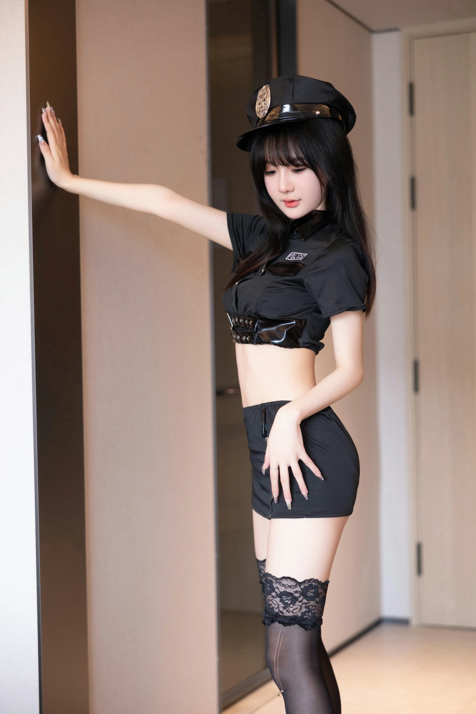 谢小蒽(幼幼) - 内部私购无删减原版写真情趣女警 第3张