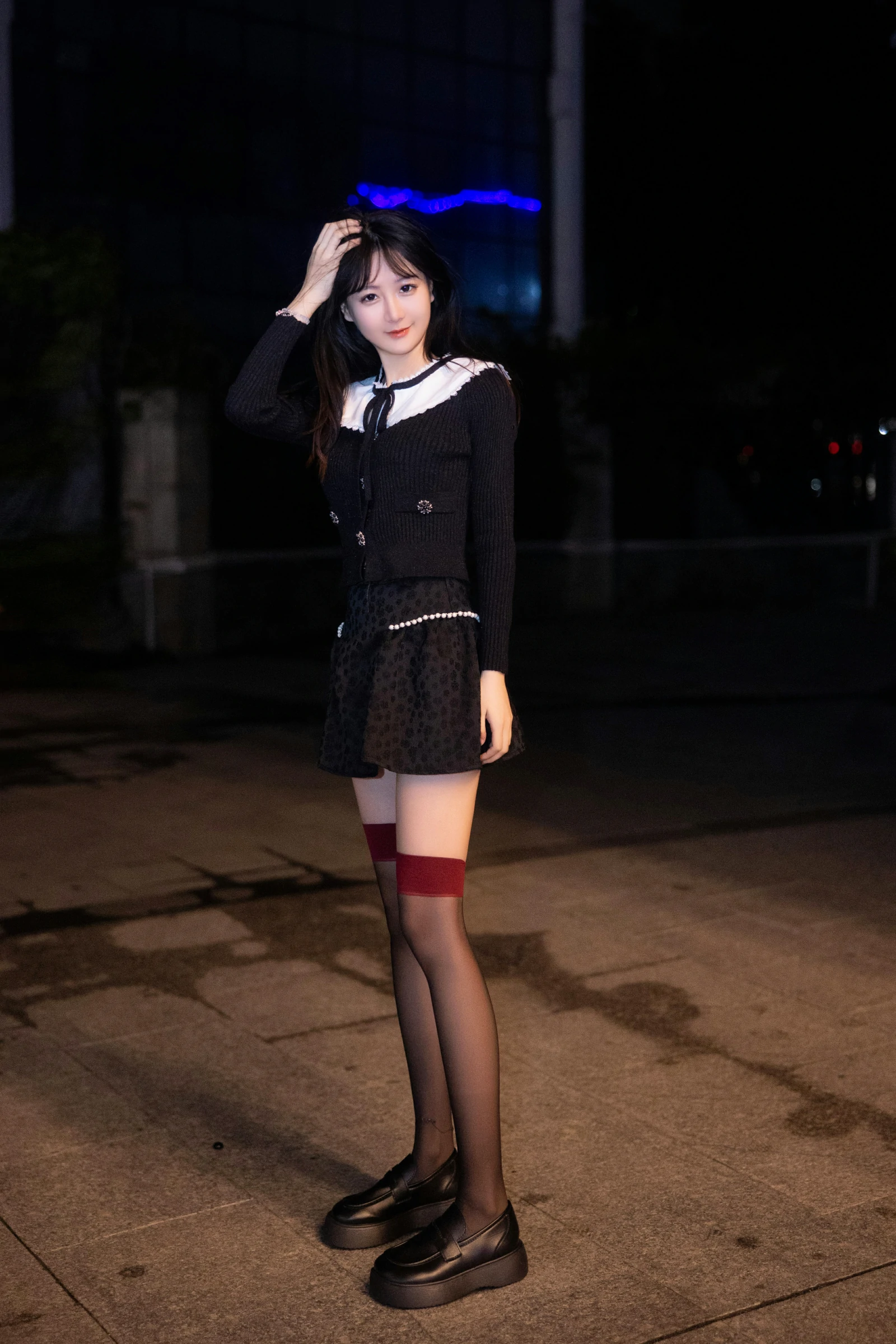 谢小蒽(幼幼) - 内部私购无删减原版写真魅惑黑丝情趣 第1张