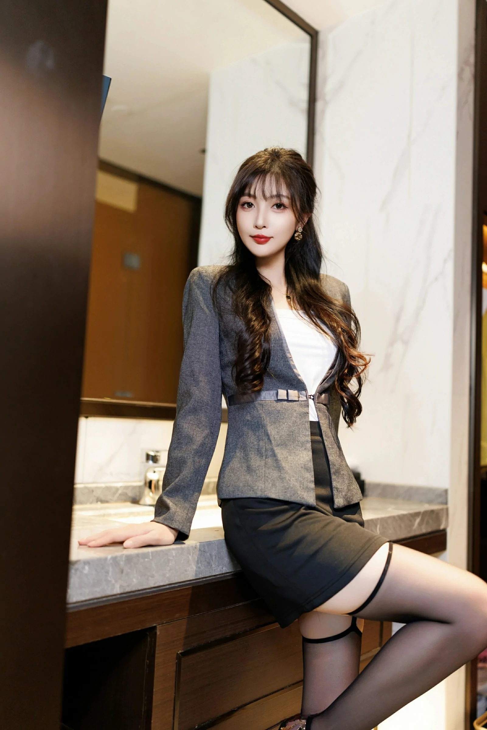 [XiuRen秀人网] 2025.03.03 No.9957 樱桃小阑子 第2张