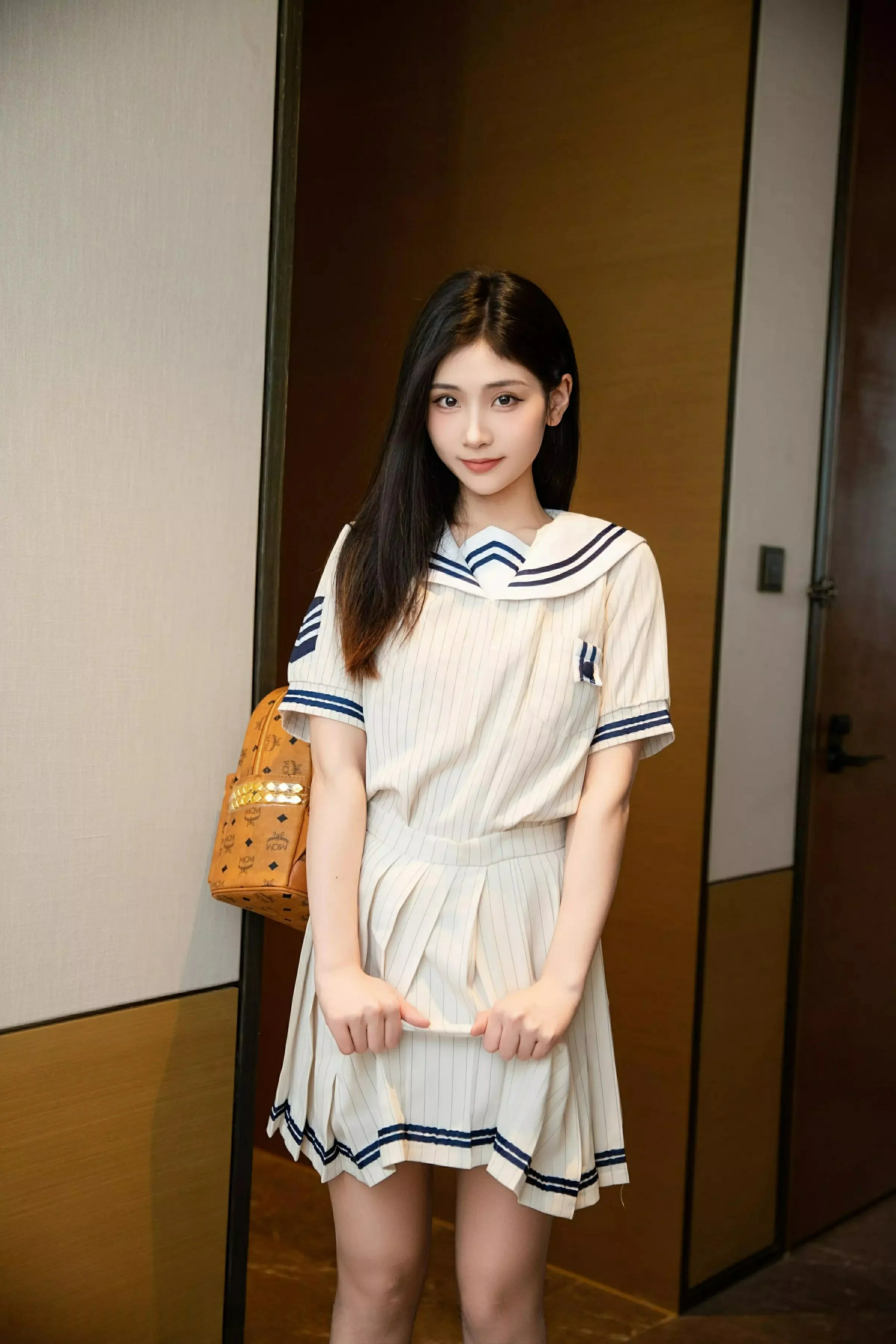 [XiuRen秀人网] 2025.02.27 No.9942 刘婷婷 第4张