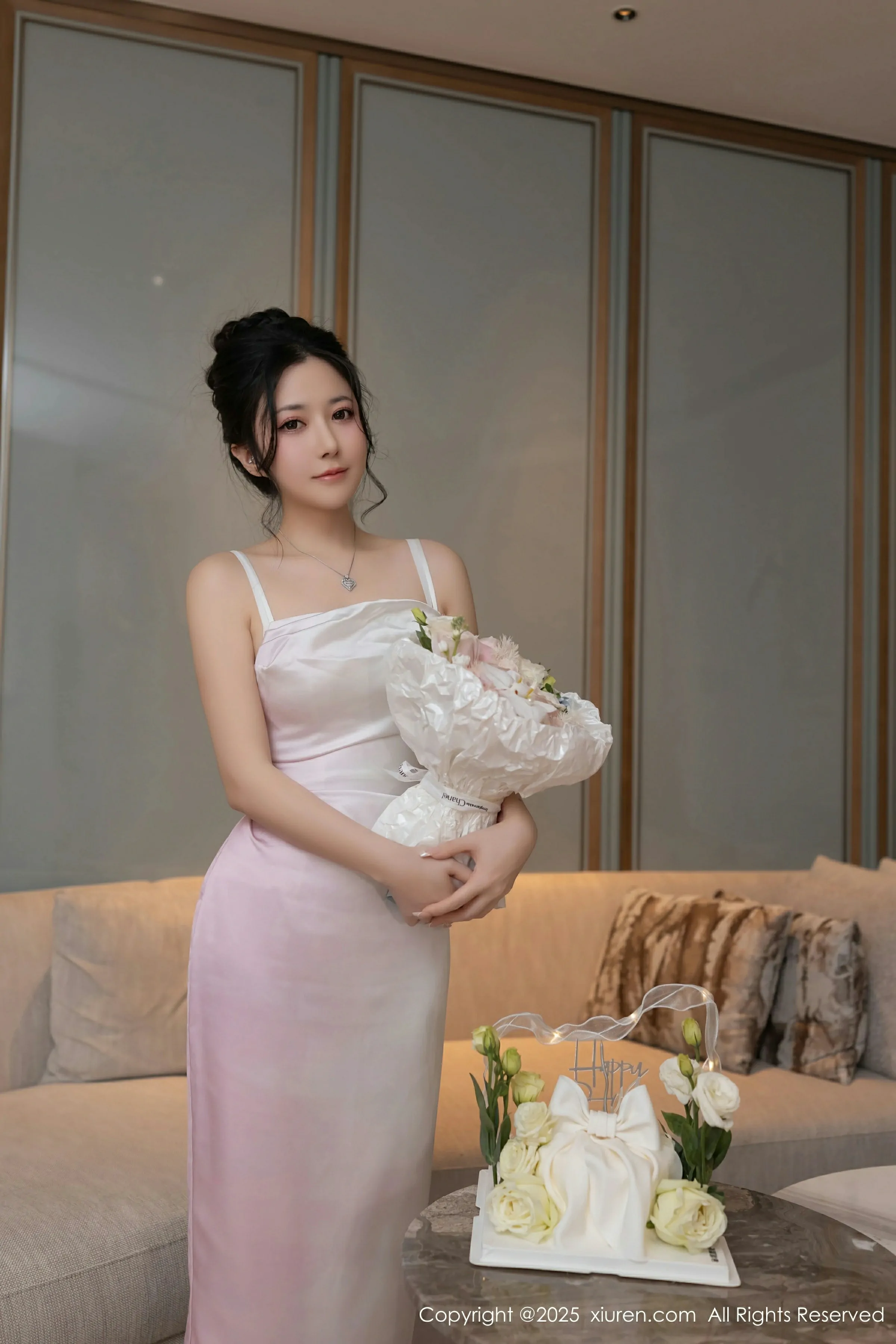 [XiuRen秀人网] 2025.02.19 No.9907 鱼子酱Fish 第2张