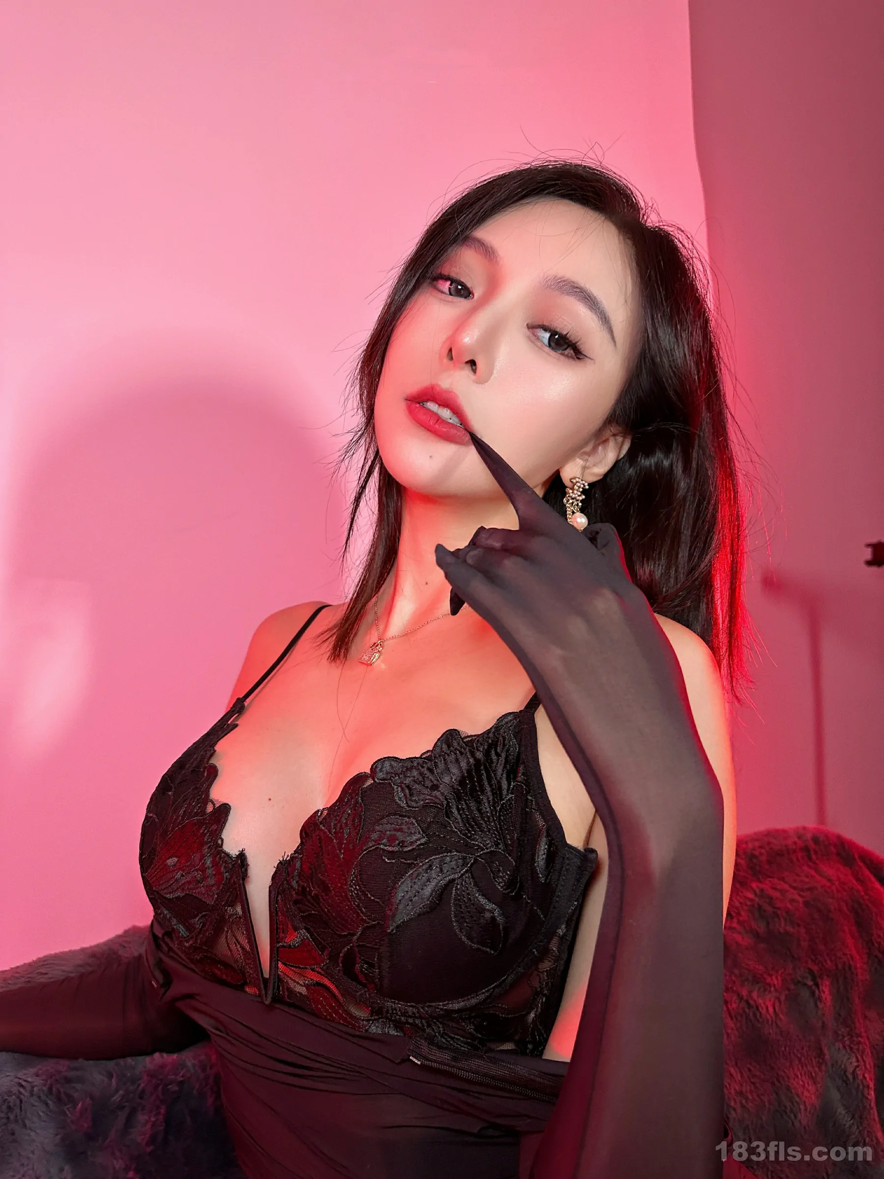 秀人网王馨瑶Yanni性感连体丝袜写真花絮[66P]