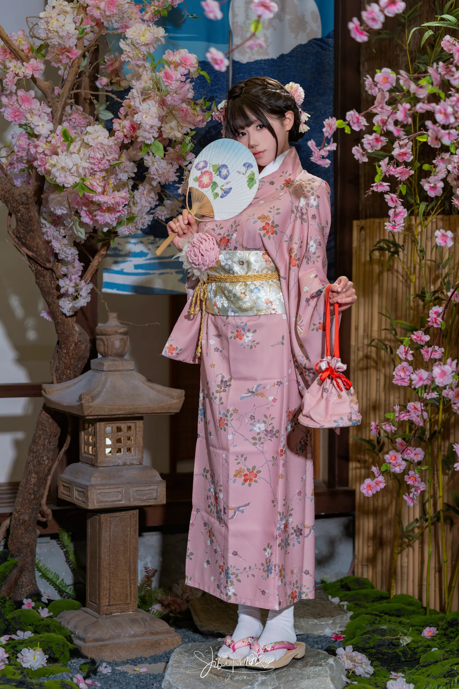 咬一口兔娘 8月作品『温泉の女将』燕无歇 第2张