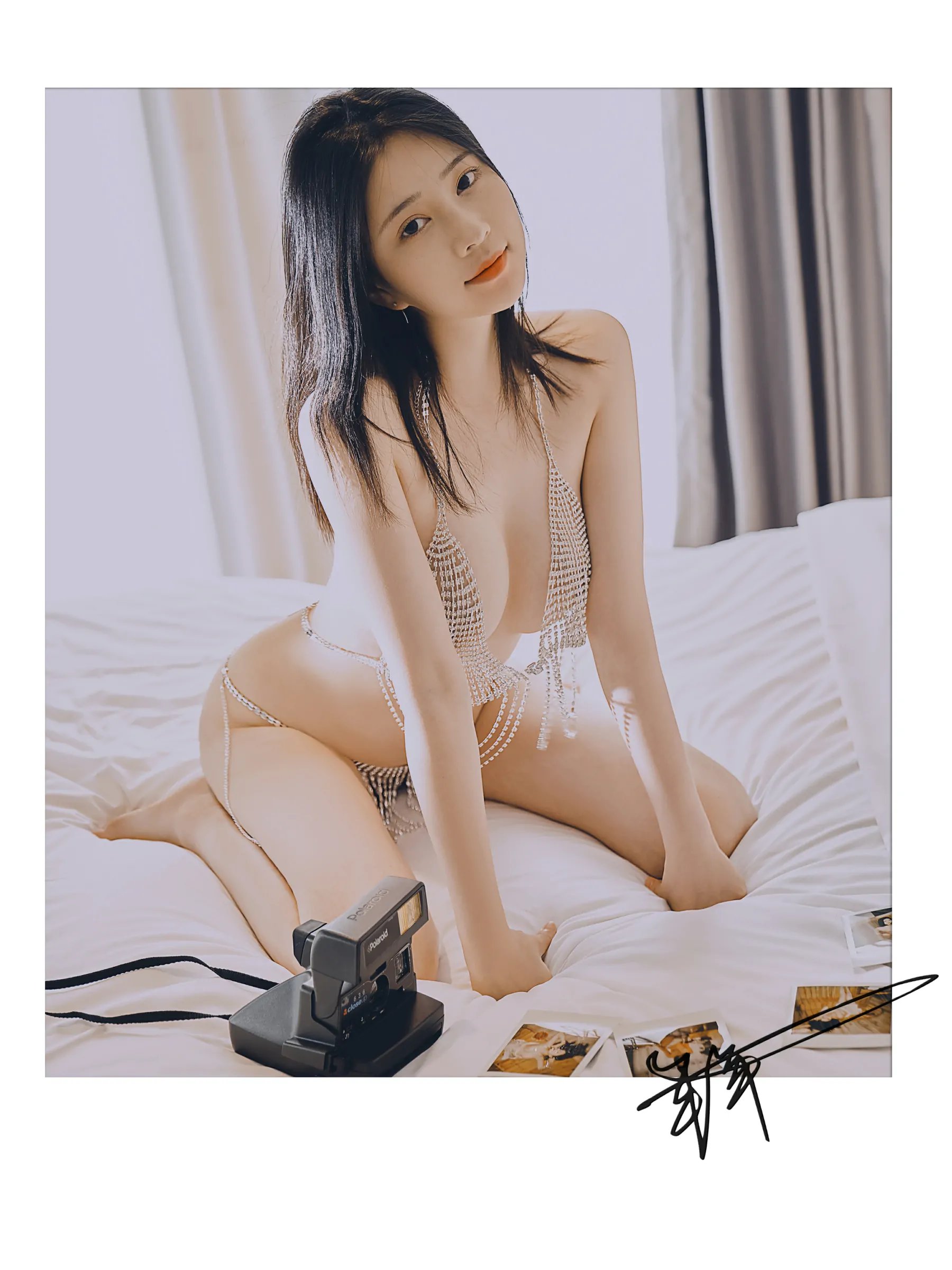 年年Nnian - 宝利来女孩 第4张