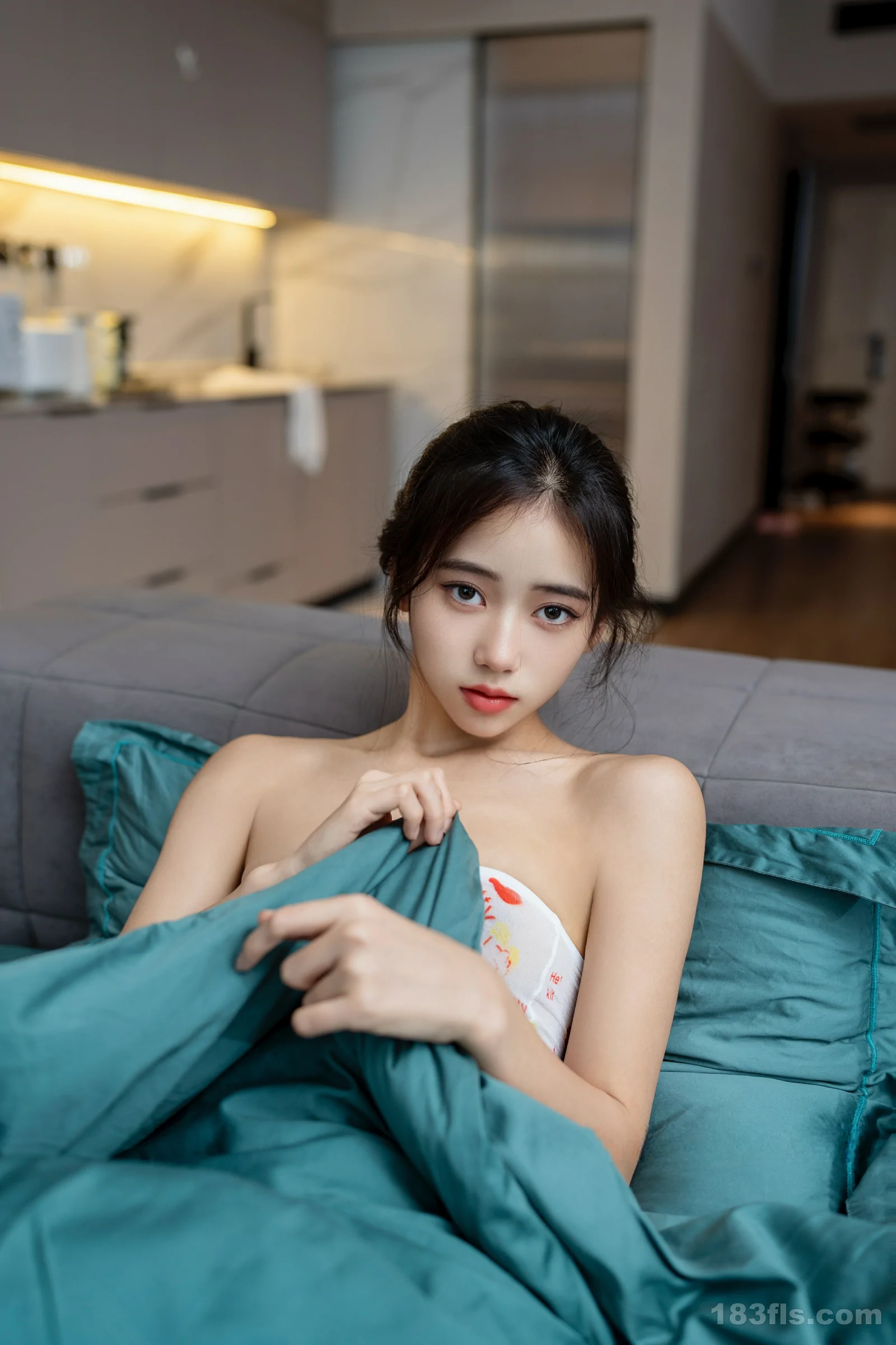 xiuren秀人网福利时安安大尺度私拍无码流出白色情趣 第3张