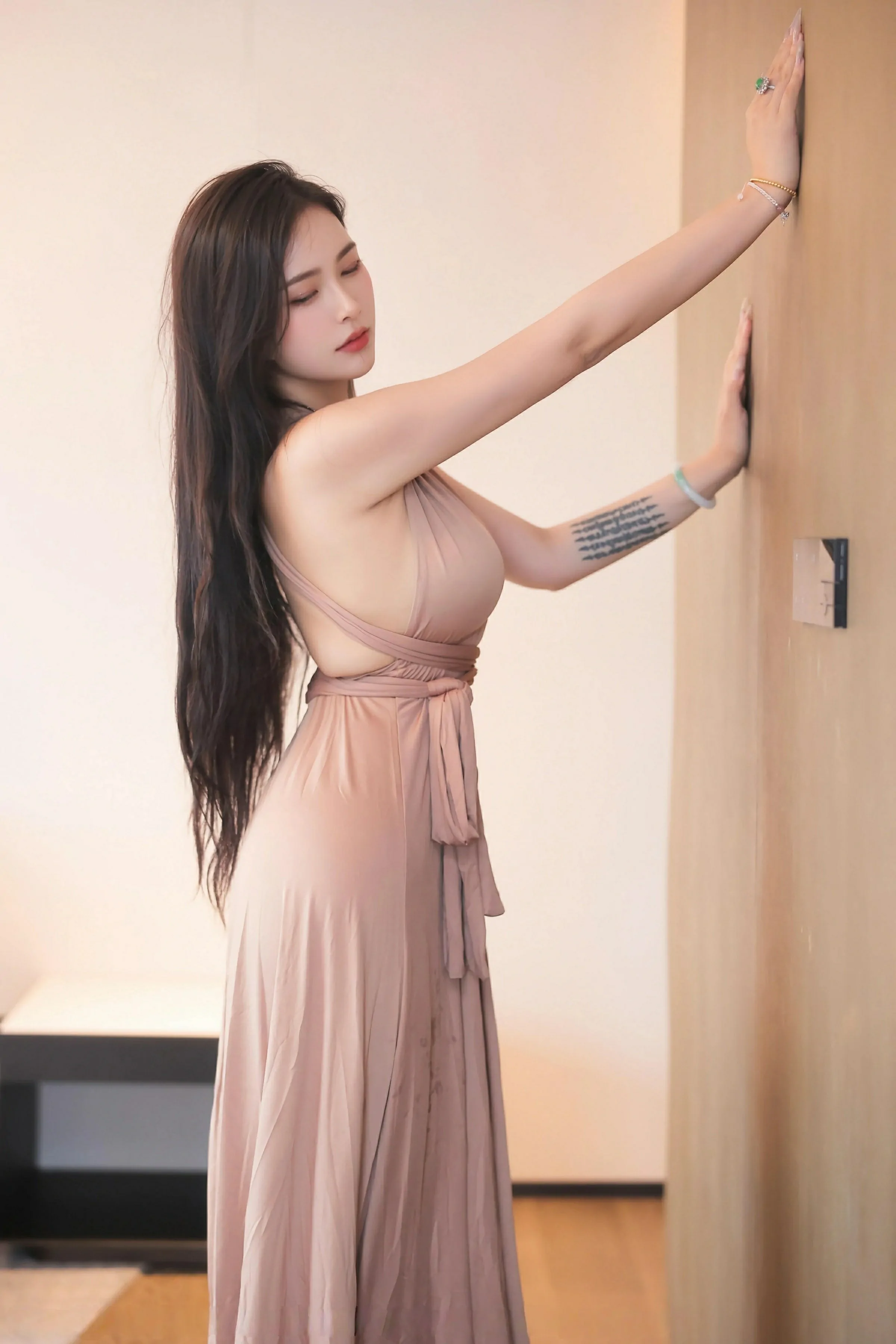 [XIUREN秀人网] 2025.06.19 No.10432 娜比 第4张
