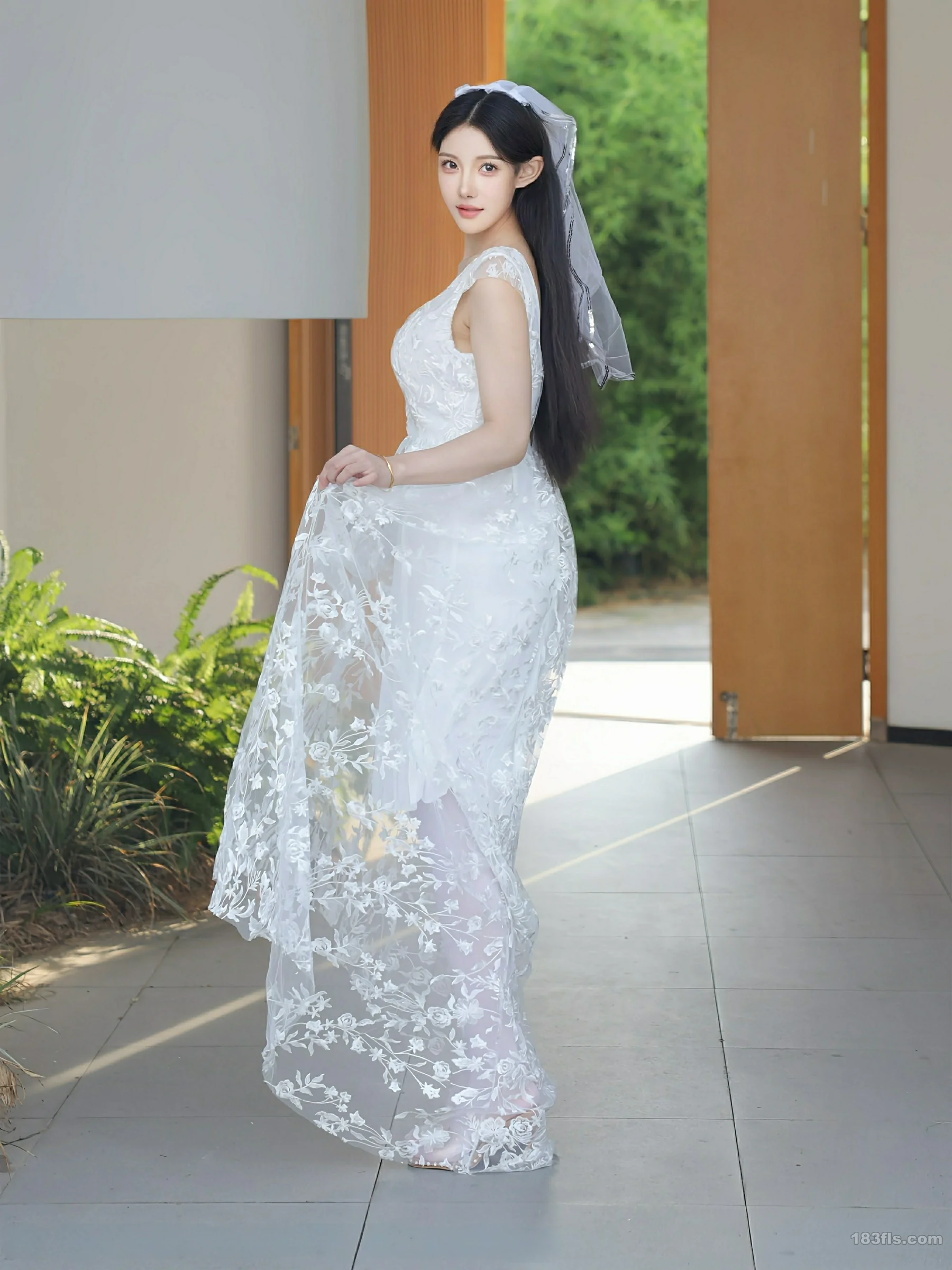 [XIUREN秀人网] 2025.08.18 No.10661 梨霜儿 第2张