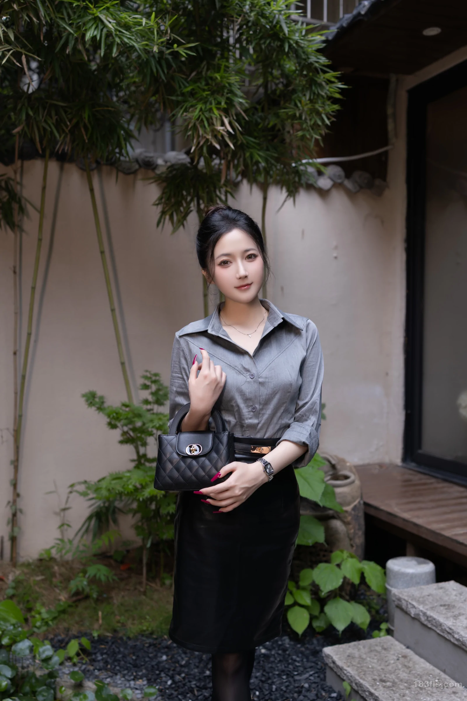 xiuren秀人网福利鱼子酱Fish大尺度内购无码流出按摩 第3张