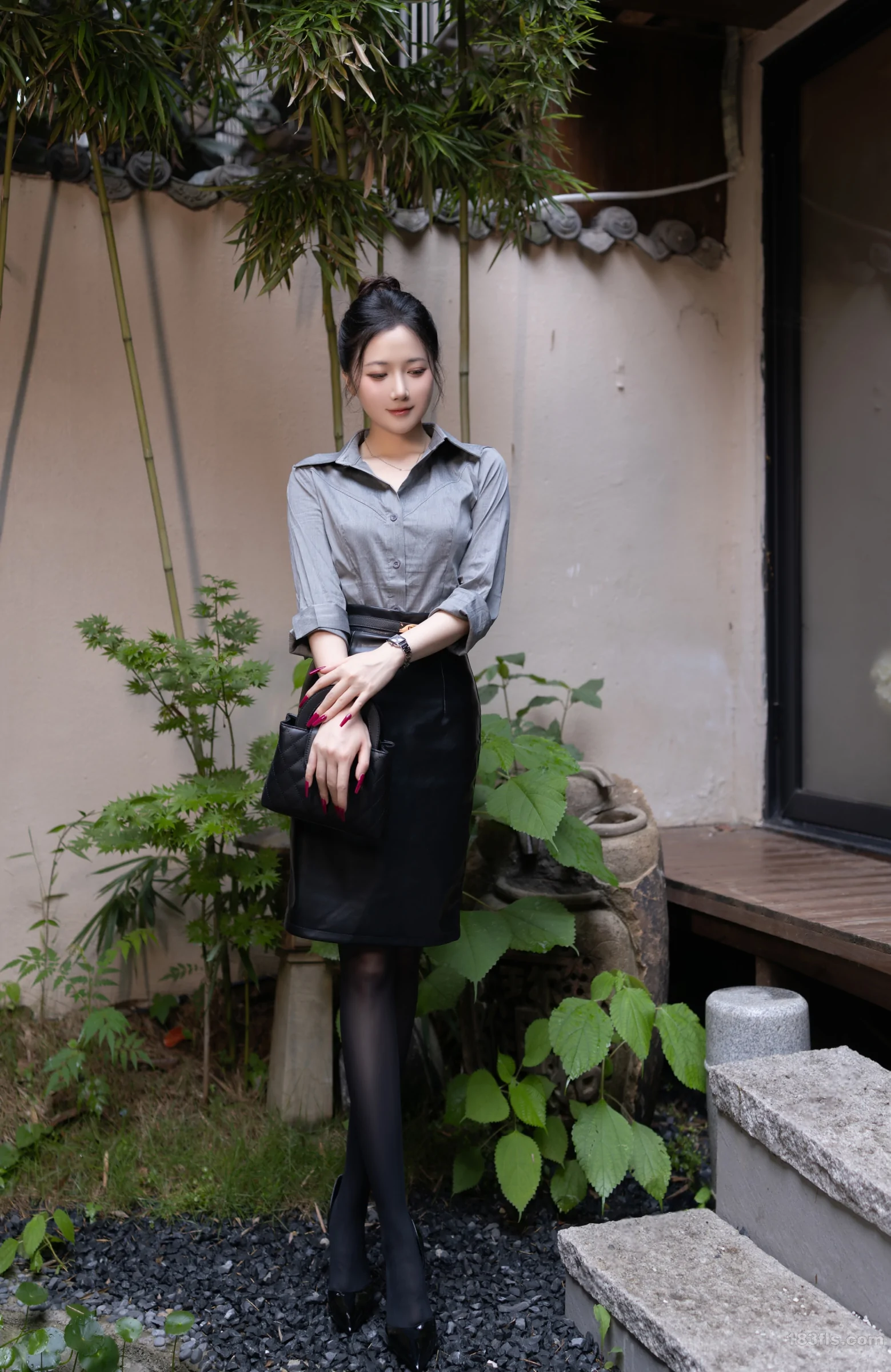 xiuren秀人网福利鱼子酱Fish大尺度内购无码流出按摩 第4张