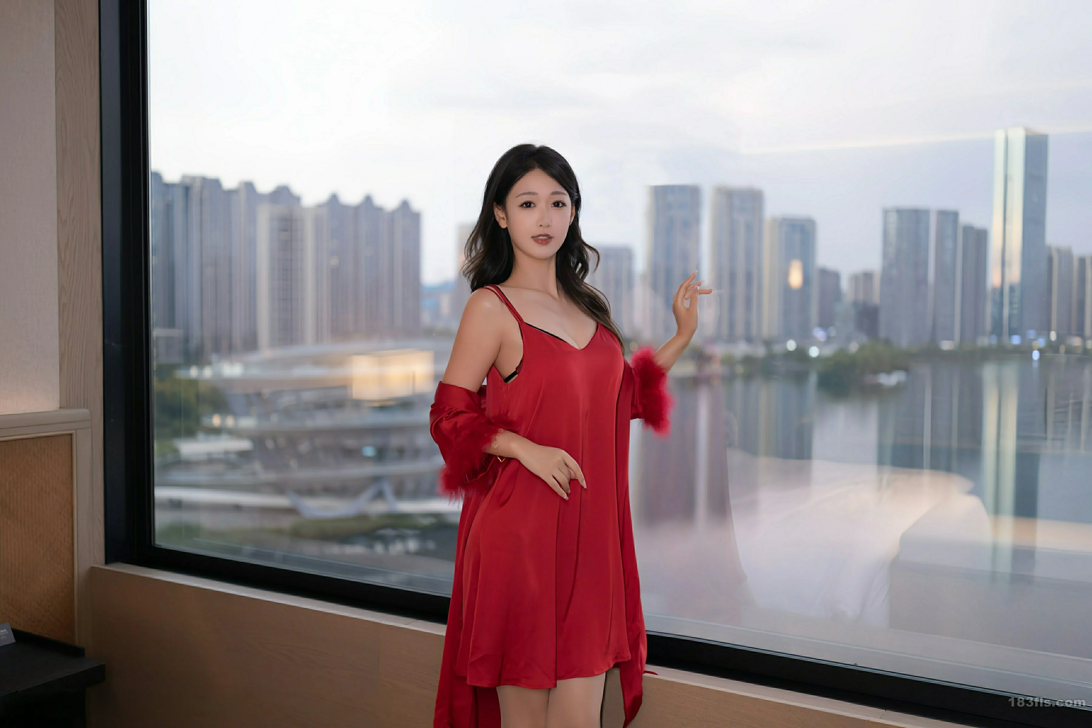 [XIUREN秀人网] 2025.09.15 No.10768 唐安琪 第4张