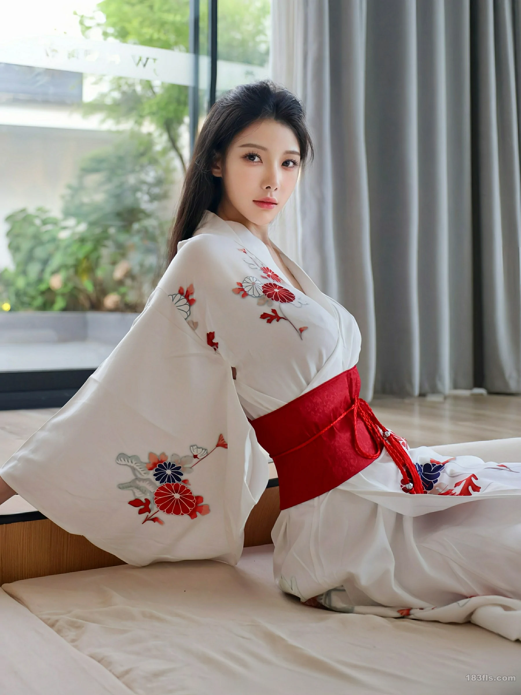 [XIUREN秀人网] 2025.09.15 No.10767 梨霜儿 第4张