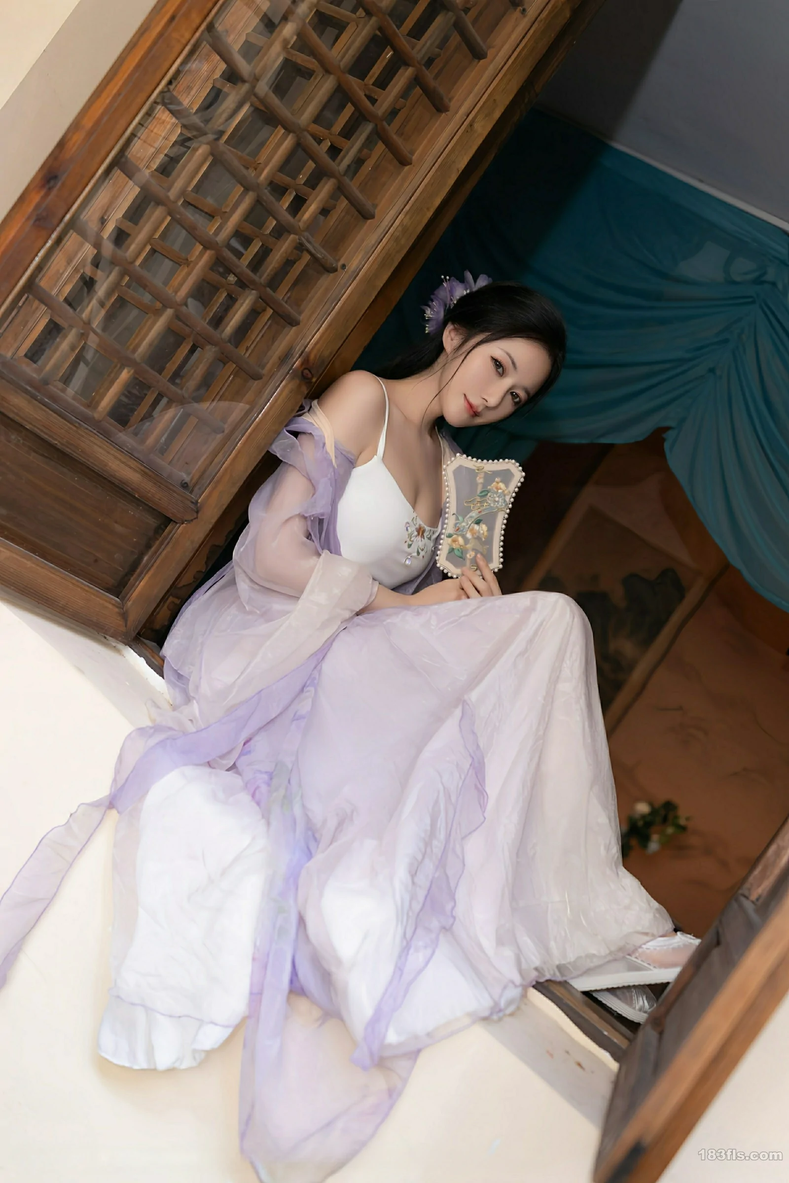 [XIUREN秀人网] 2025.09.05 No.10737 鱼子酱Fish 第4张