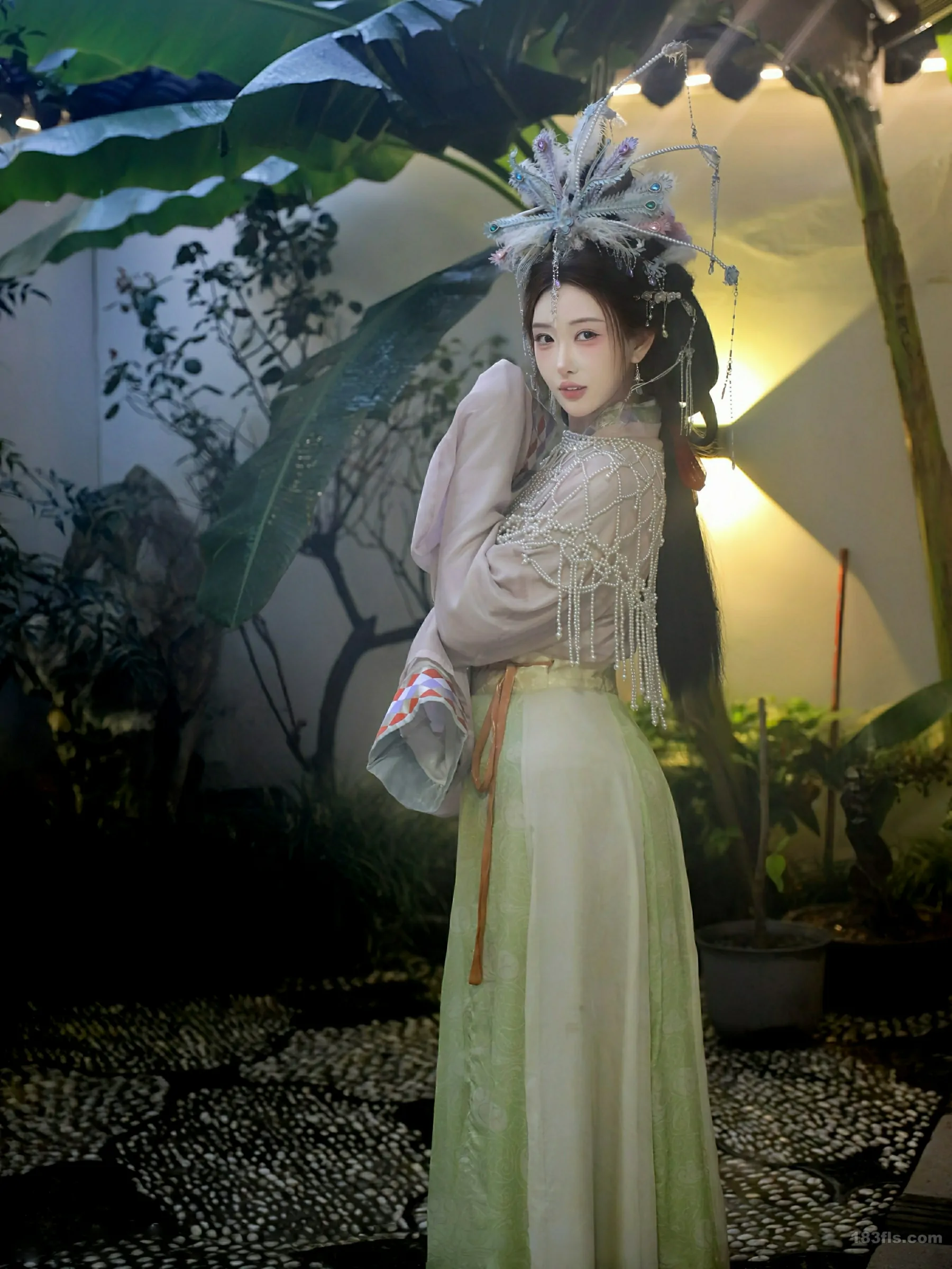 [XIUREN秀人网] 2025.09.05 No.10736 金允希Yuki 第3张