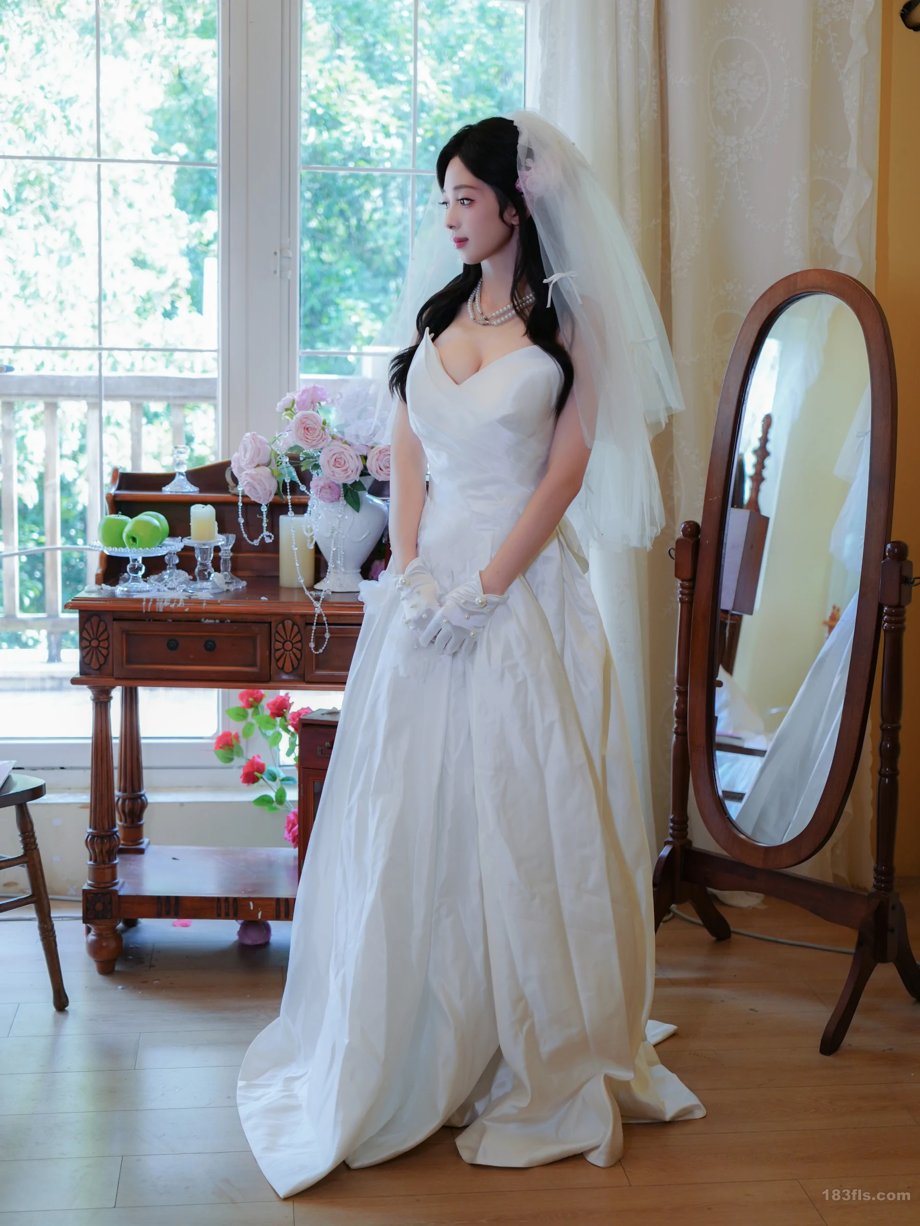 xiuren秀人网福利朱朱molly大尺度内购无码流出洁白婚纱 第2张