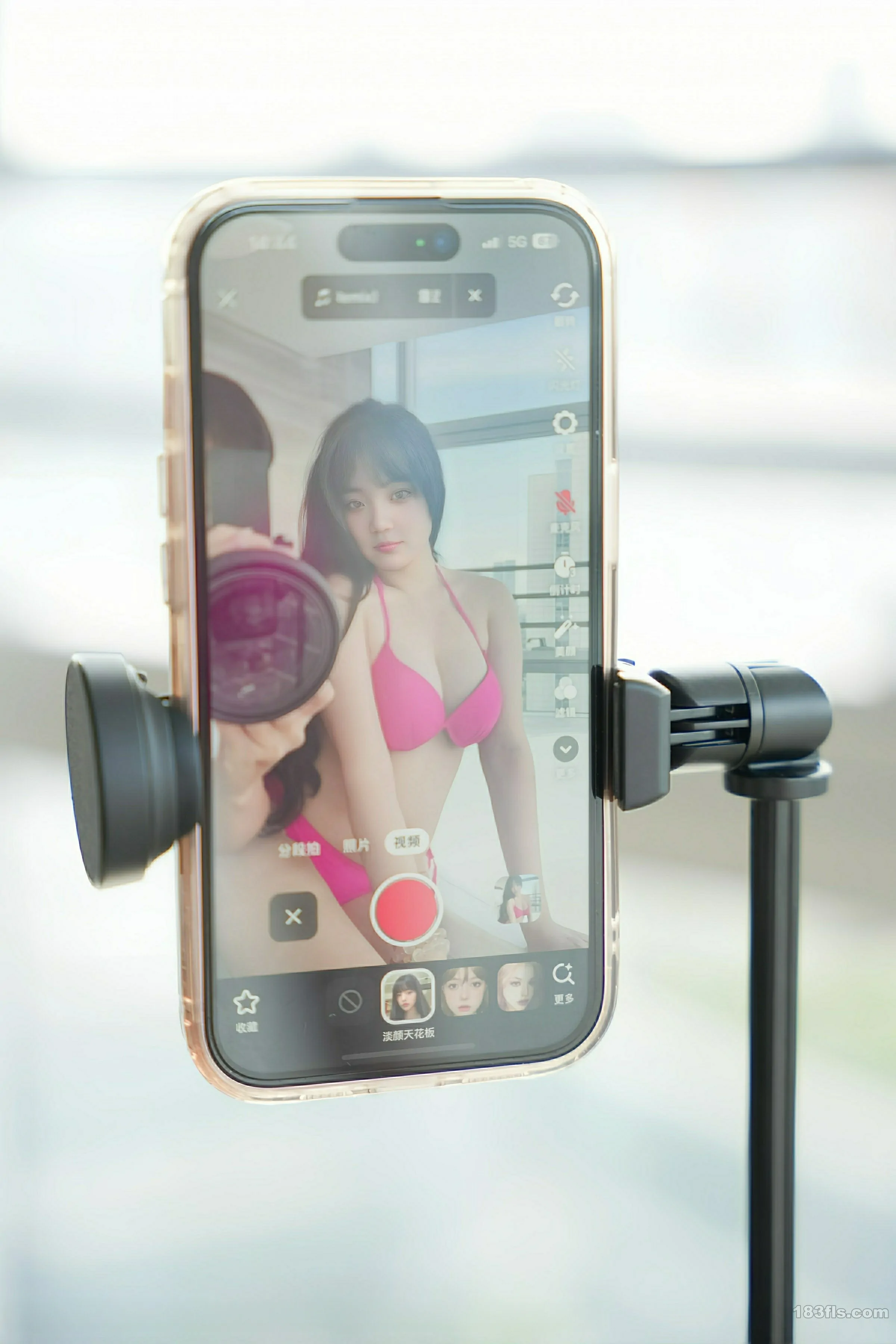 [XIUREN秀人网] 2025.08.21 No.10675 软情 第2张