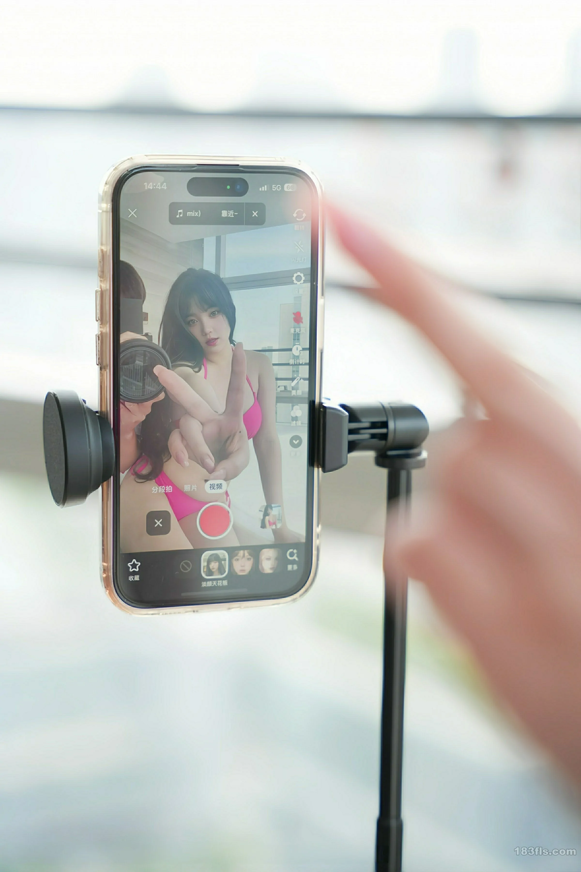 [XIUREN秀人网] 2025.08.21 No.10675 软情 第3张