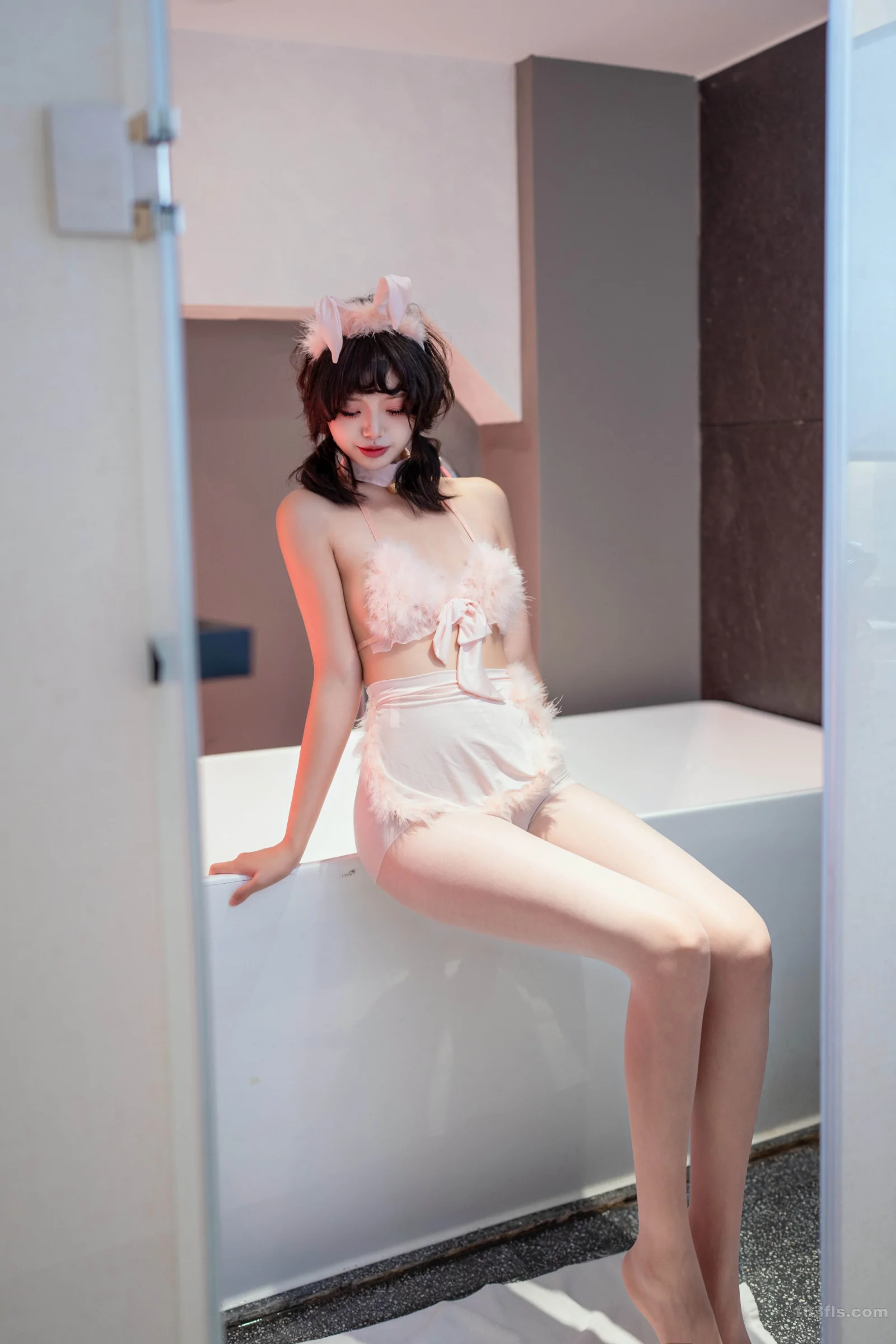 xiuren秀人网福利白虎巧巧大尺度内购无码流出粉色情趣内衣 第4张