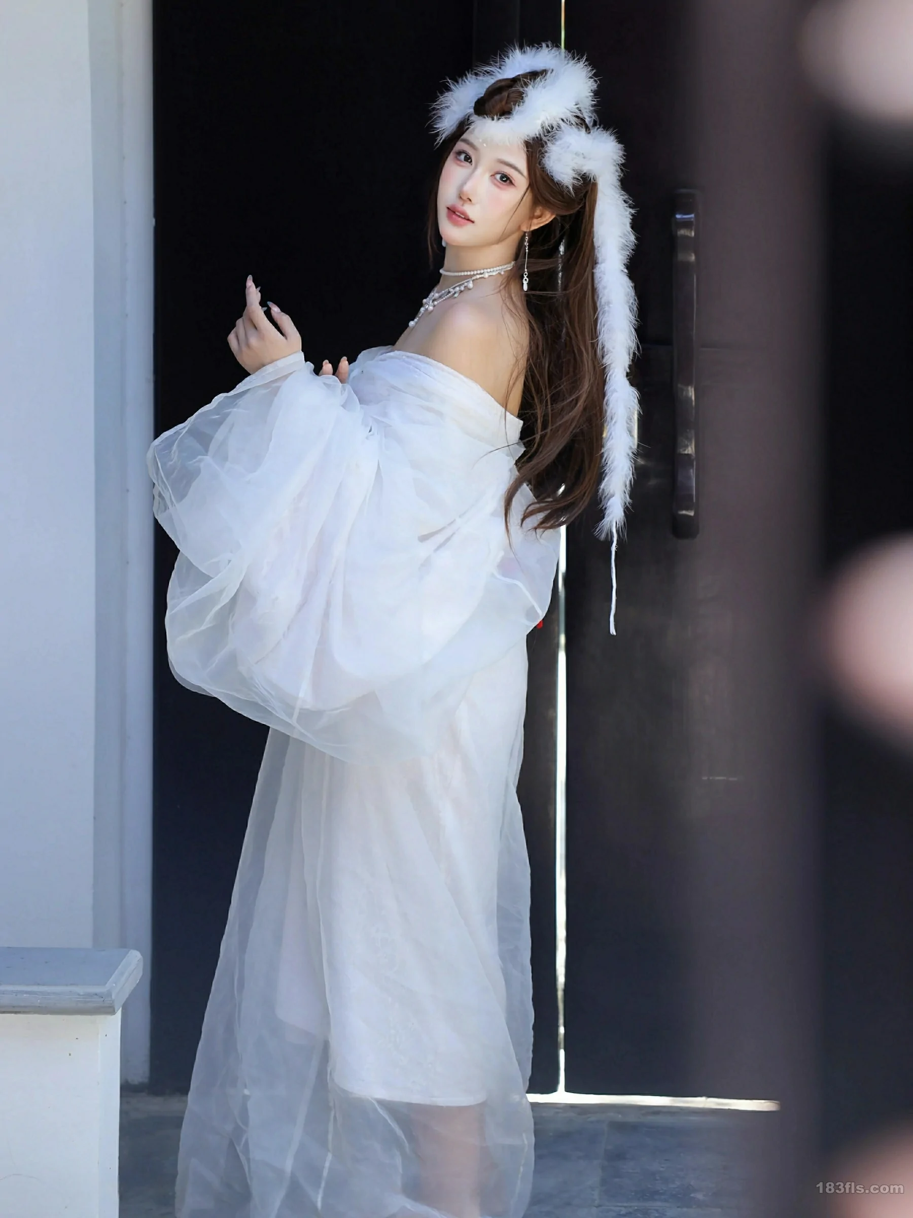 [XIUREN秀人网] 2025.10.09 No.10843 金允希Yuki 第4张