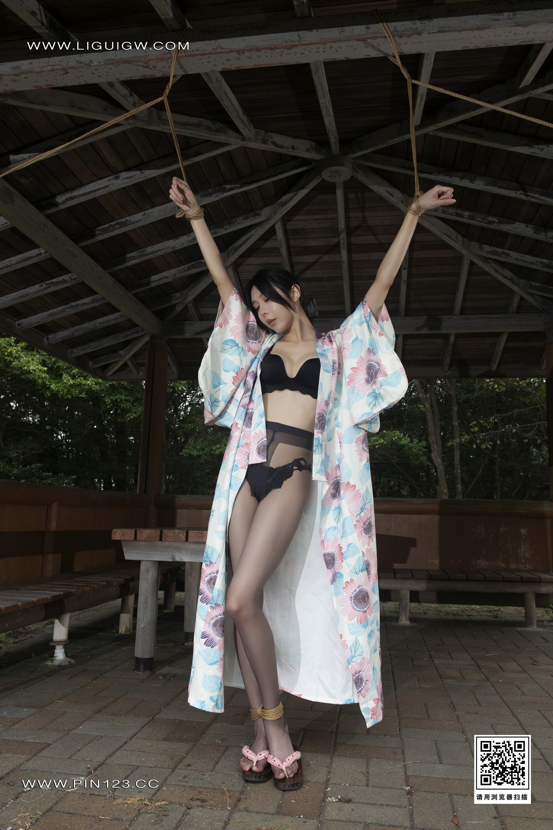 [Ligui丽柜] 2024.11.01《兔子日本旅拍-美束版》 第1张