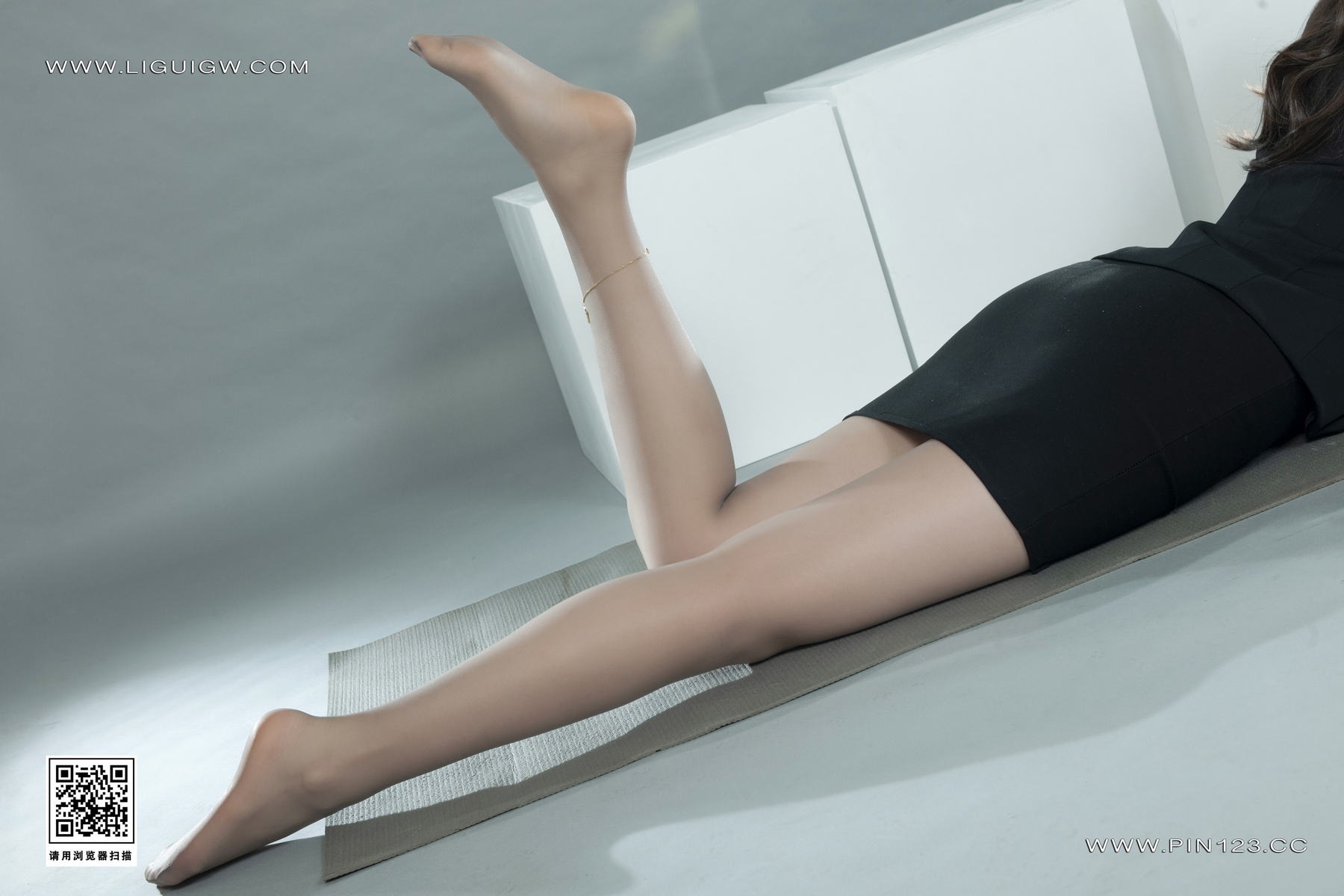 [Ligui丽柜] 2024.09.30《行政OL》瑞雪 第2张