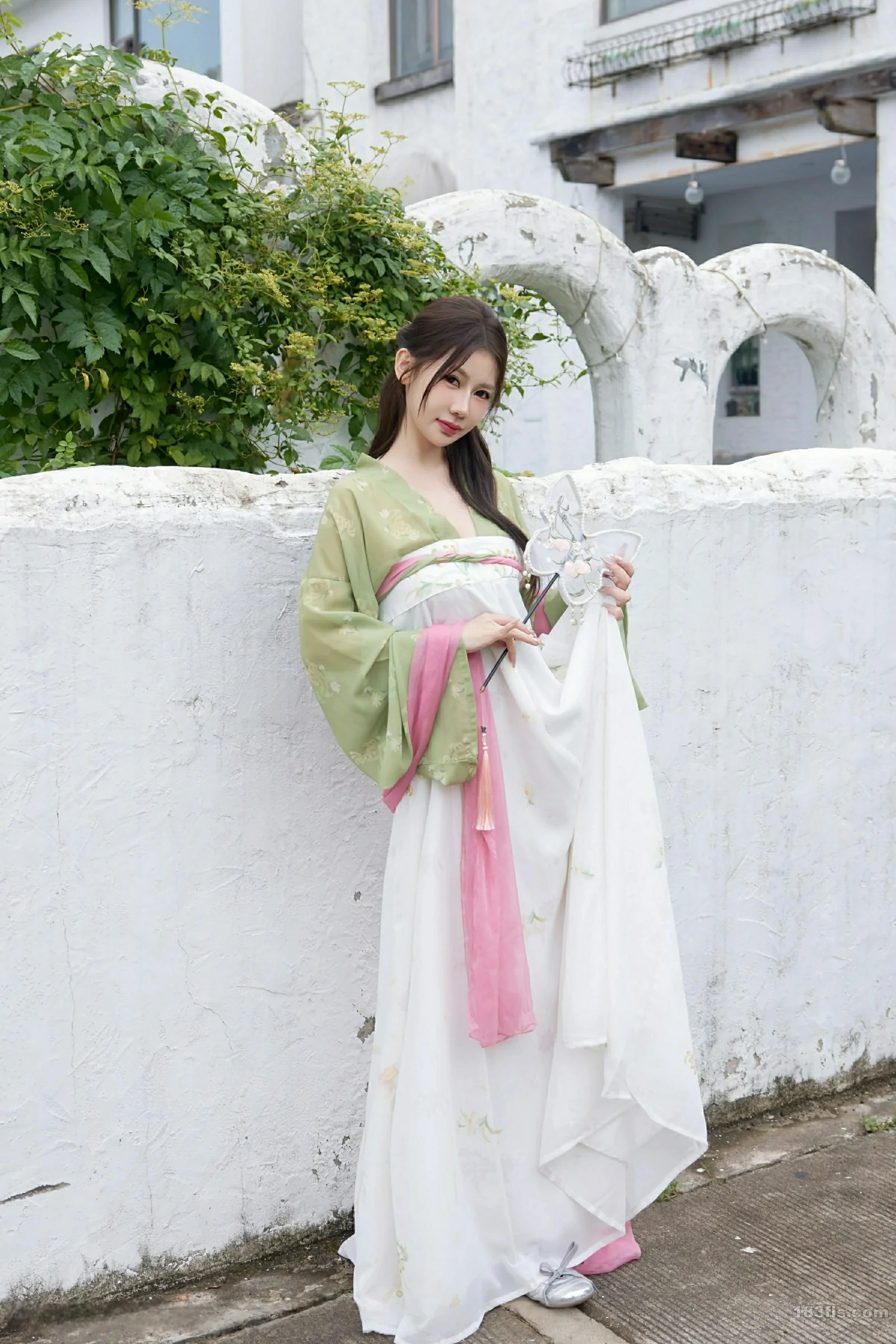 [XIUREN秀人网] 2025.09.30 No.10834 尹甜甜sunny 第2张