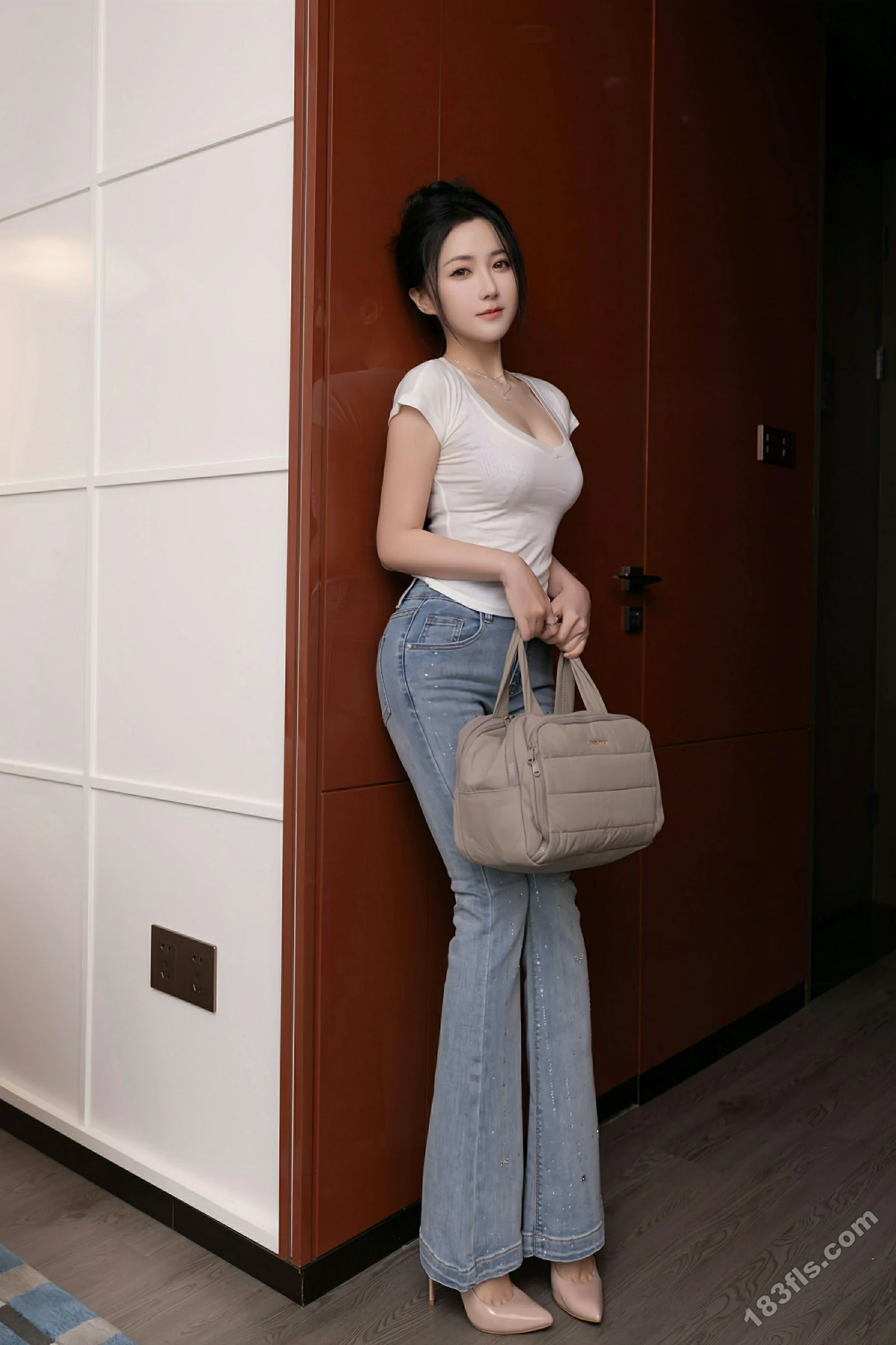 [XIUREN秀人网] 2025.10.11 No.10858 鱼子酱Fish 第4张