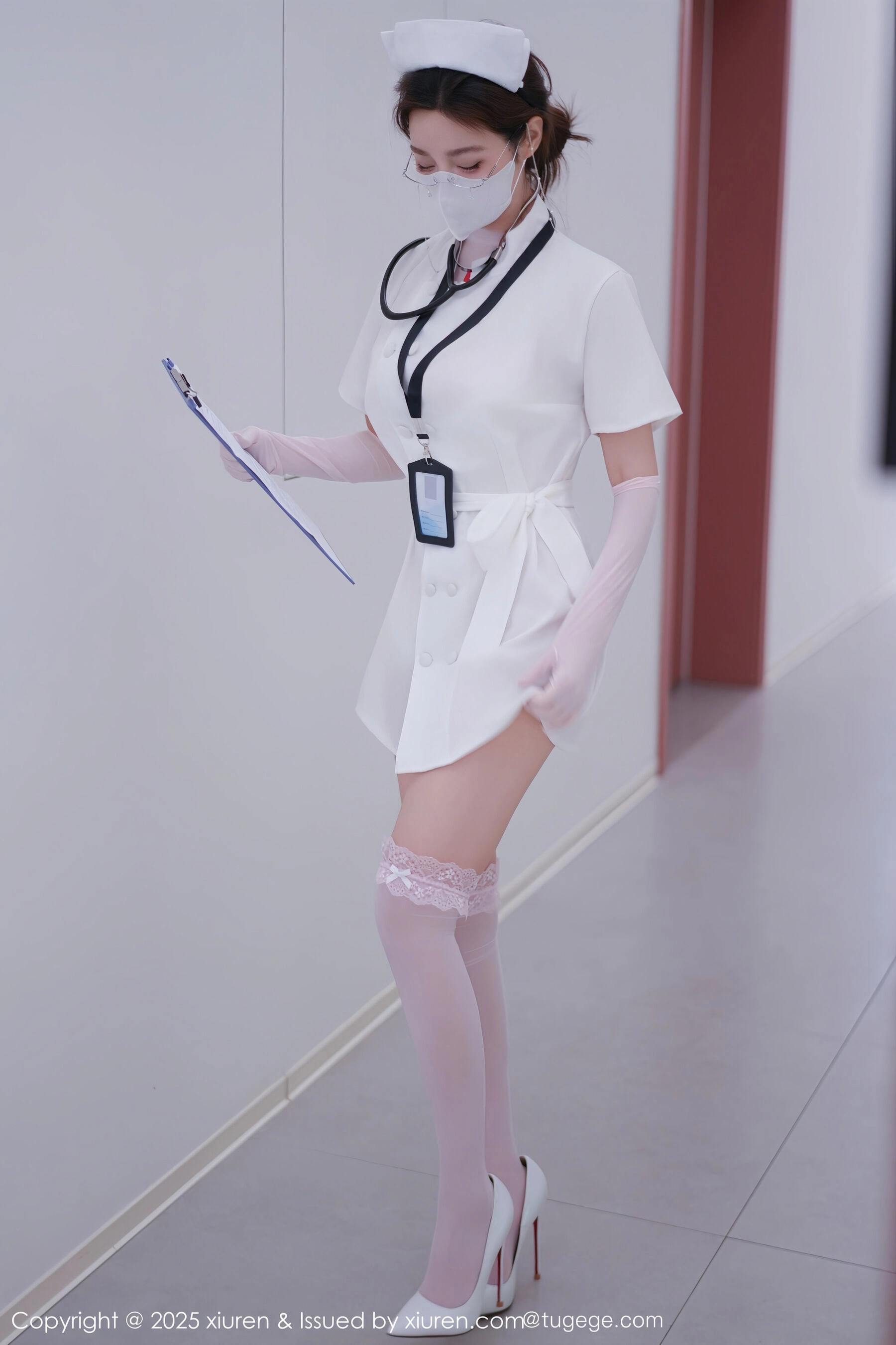  秀人网 Twins 桃桃 Vol.11099 第4张