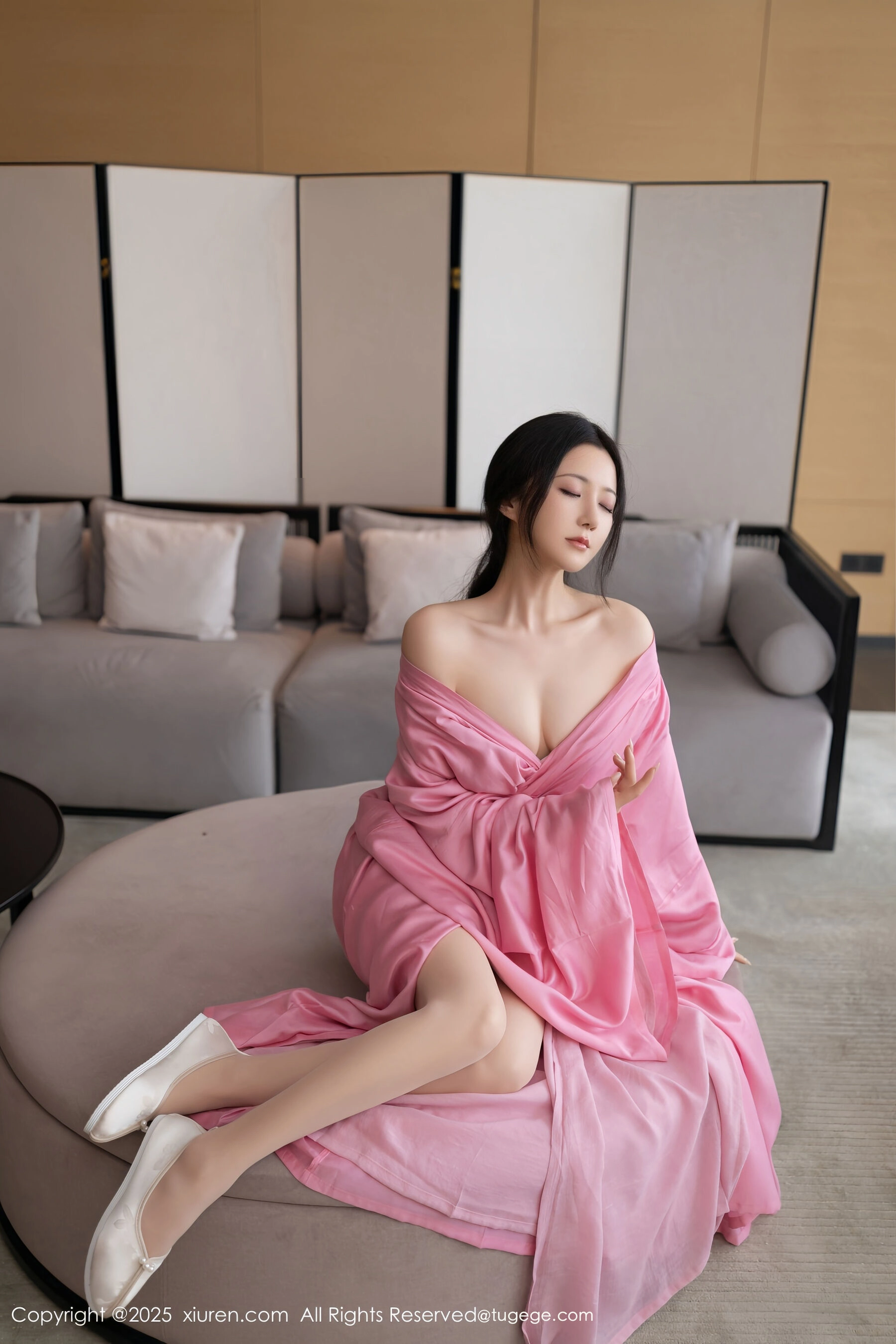 秀人网 鱼子酱Fish Vol.11049 第3张 秀人网 鱼子酱Fish Vol.11049 第3张