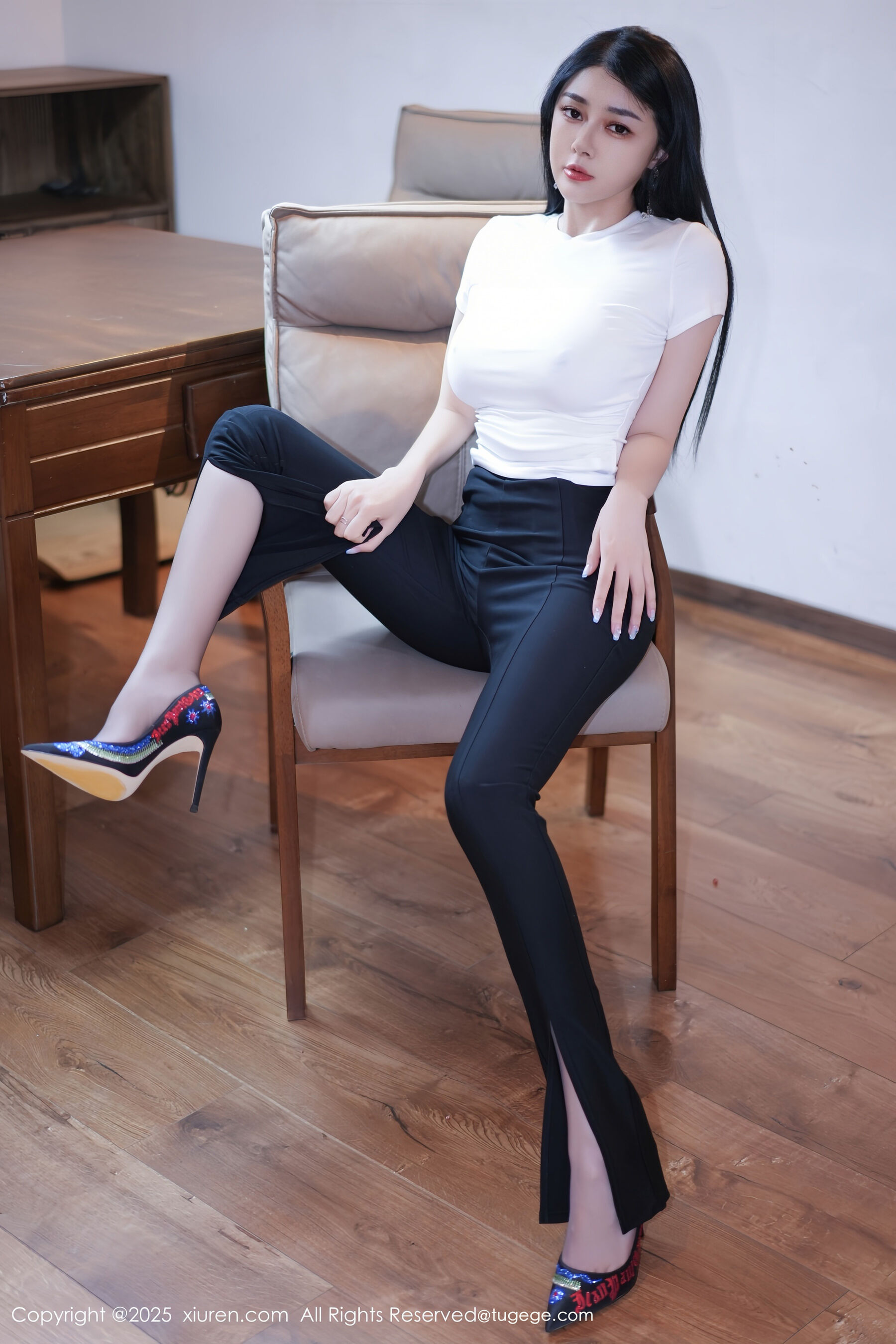 秀人网 凯竹法师~ Vol.11142 第3张 秀人网 凯竹法师~ Vol.11142 第3张