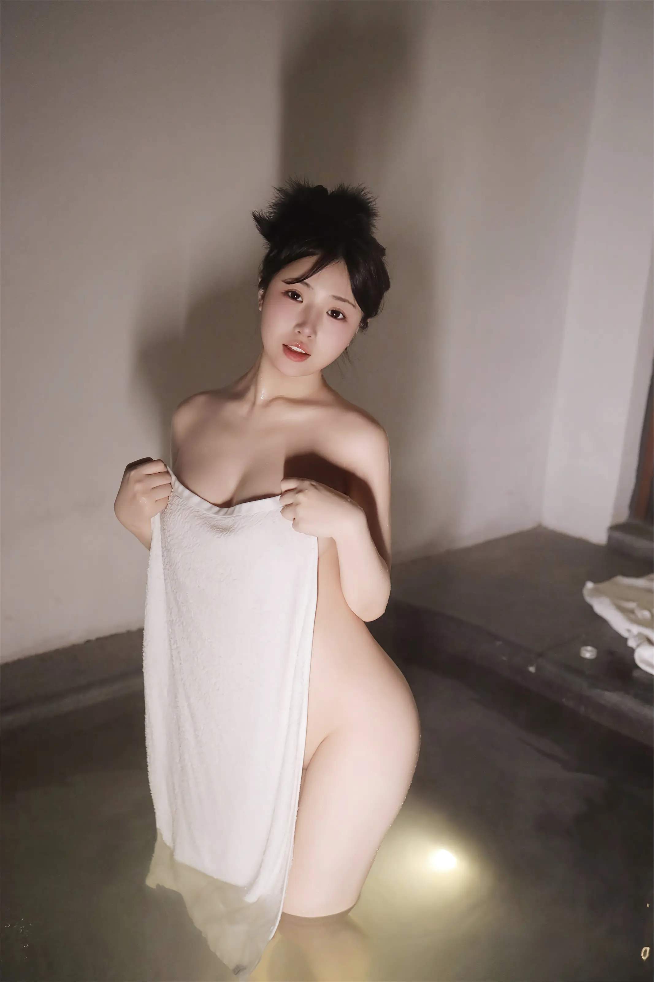  XiuRen 内购版 No.7977 陈小花 泡澡[61P]